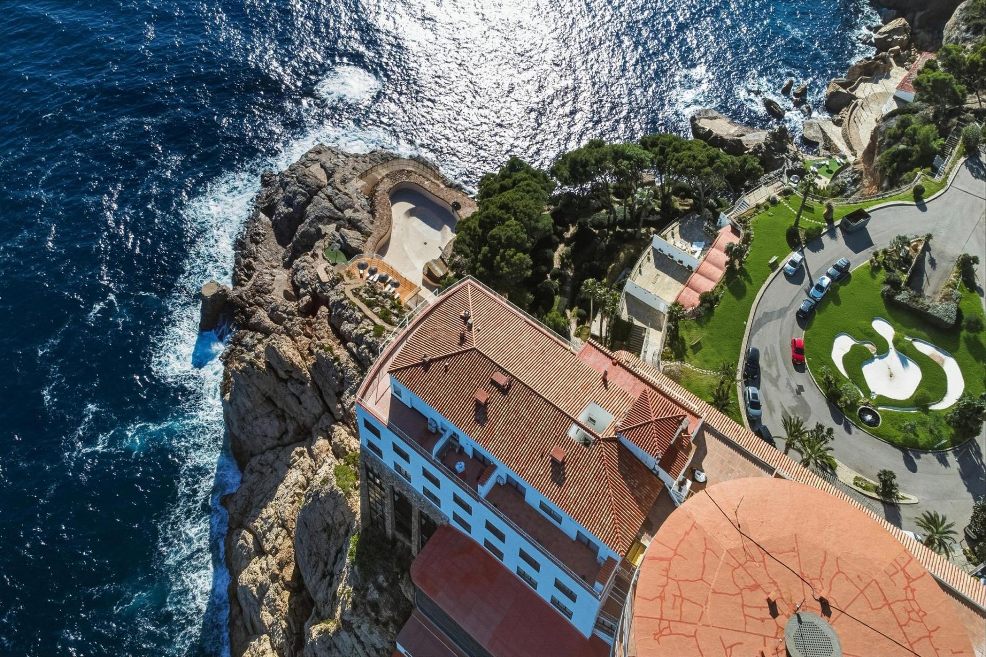 Apartamento en el complejo de lujo en Cap Sa Sal (Begur) con vistas al mar