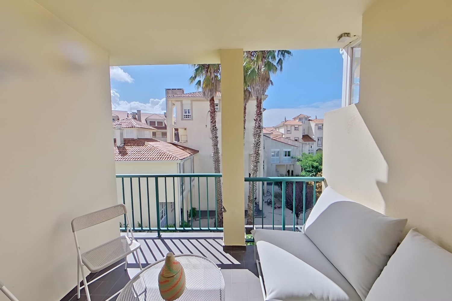 Exclusivo Piso en la Isla de La Toja: Confort y Lujo en la Urbanización Os Rueiros