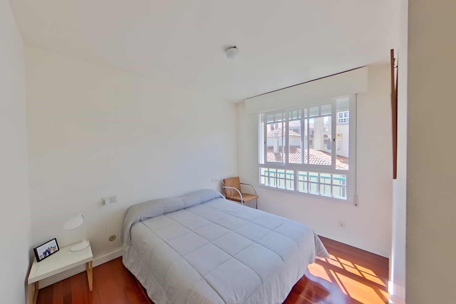 Exclusivo Piso en la Isla de La Toja: Confort y Lujo en la Urbanización Os Rueiros