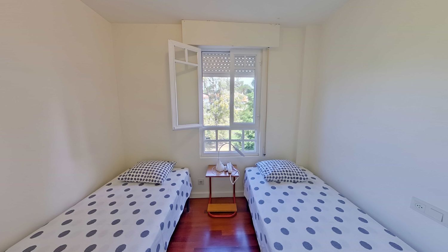 Exclusivo Piso en la Isla de La Toja: Confort y Lujo en la Urbanización Os Rueiros