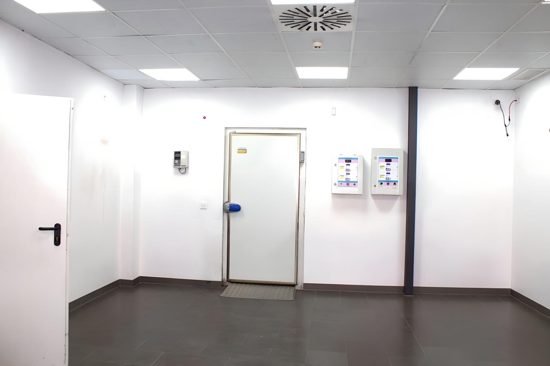 Naves-Venta-AlcalÃ¡ de GuadaÃ­ra-1974905-Foto-8