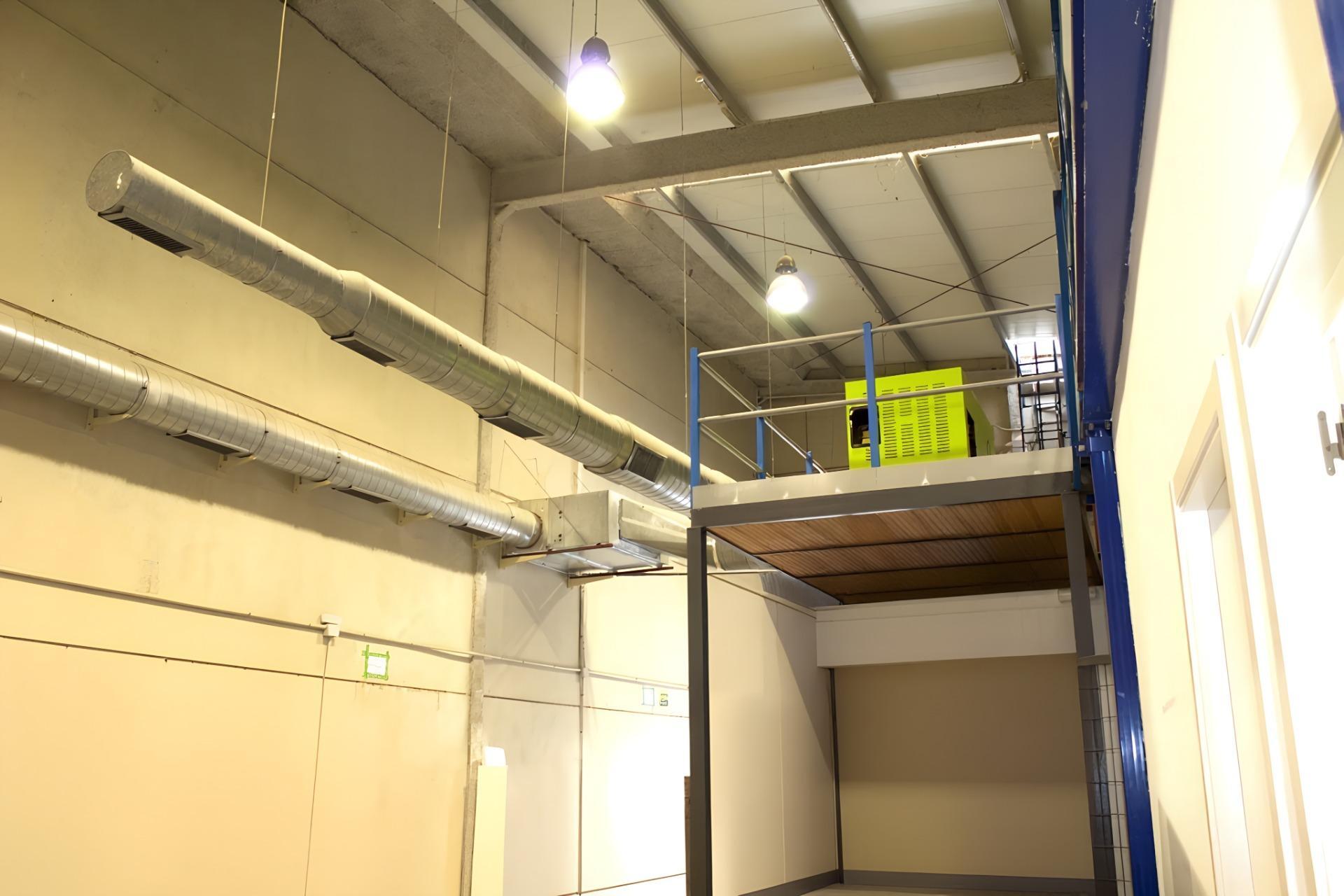 Naves-Venta-AlcalÃ¡ de GuadaÃ­ra-1974905-Foto-13