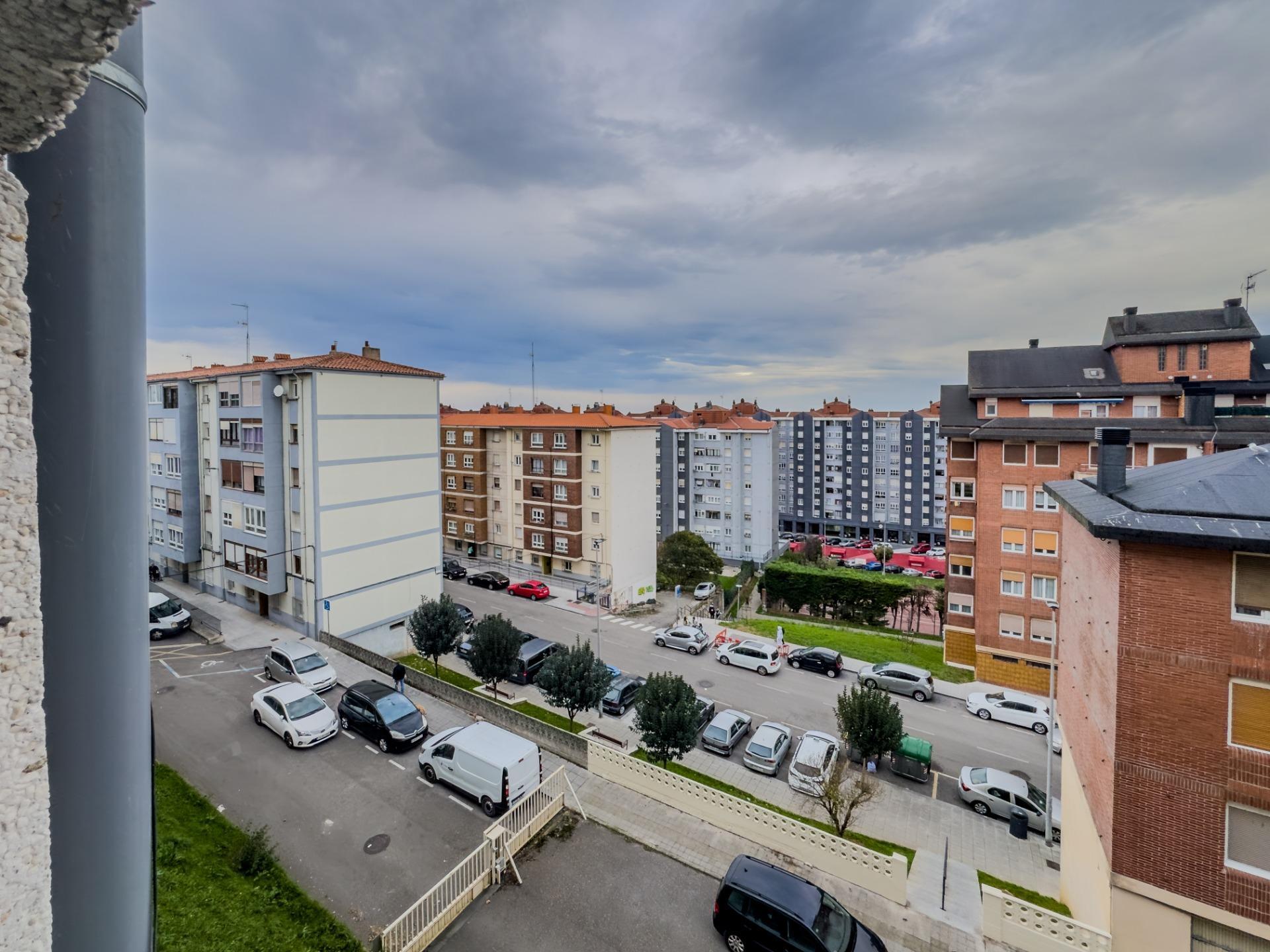 Piso en Bajada Rumayor (Dávila - Los Castros)