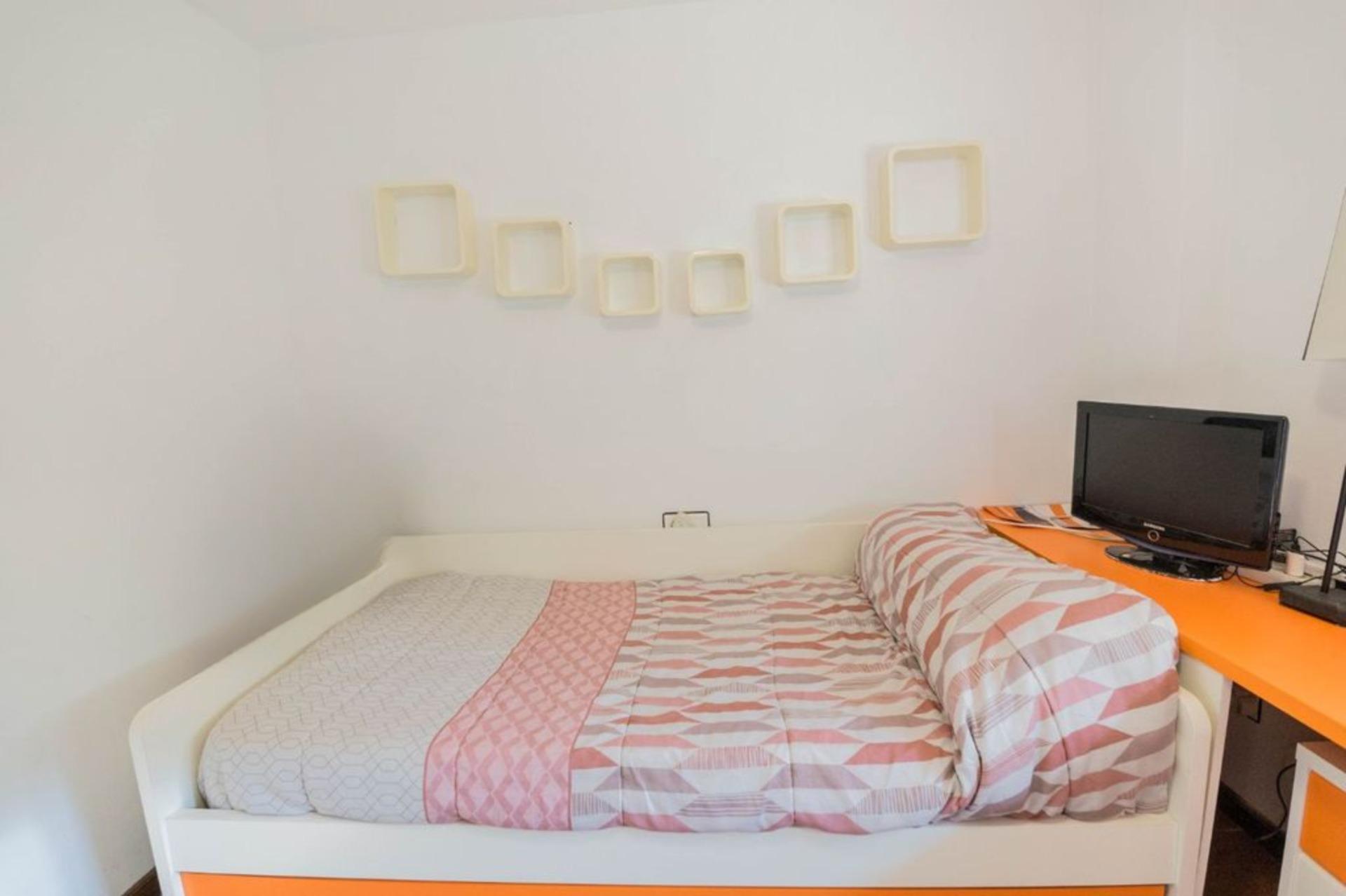 EXCLUSIVA: ESPECTACULAR PISO EN LAS LAGUNAS, CON GARAJE,TRASTERO Y PISCINA