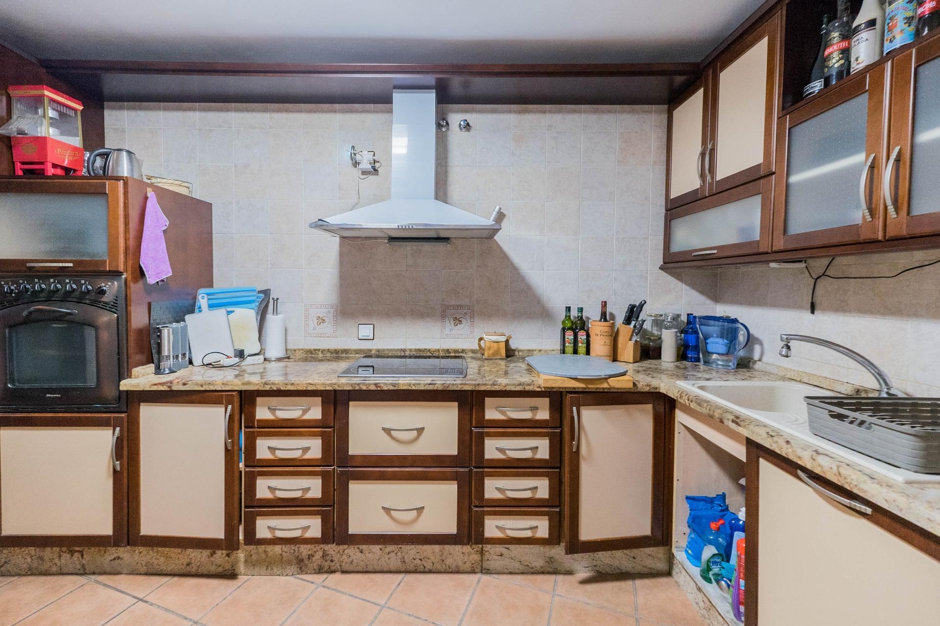 EXCLUSIVA: ESPECTACULAR PISO EN LAS LAGUNAS, CON GARAJE,TRASTERO Y PISCINA