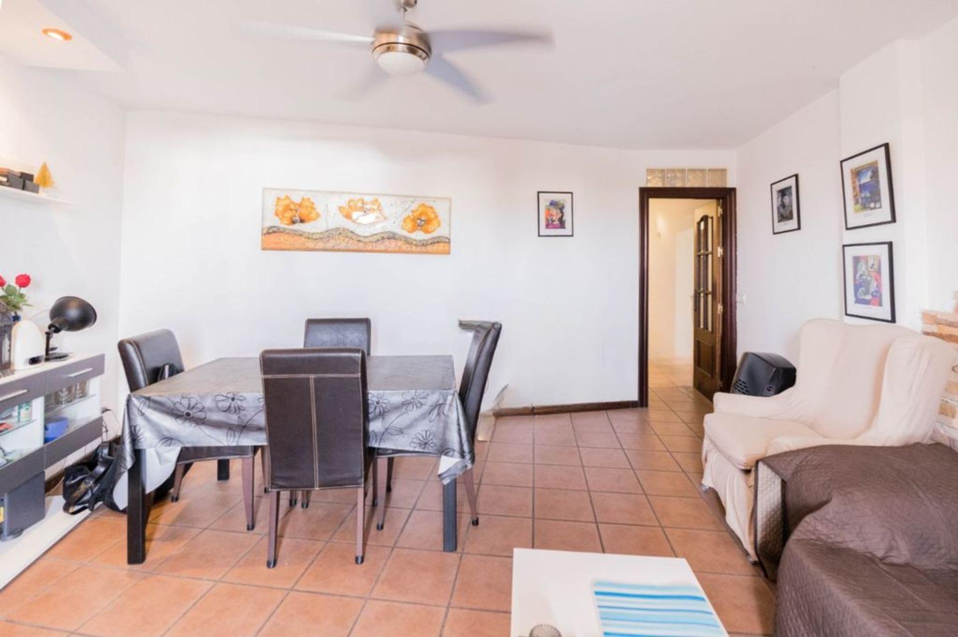 EXCLUSIVA: ESPECTACULAR PISO EN LAS LAGUNAS, CON GARAJE,TRASTERO Y PISCINA