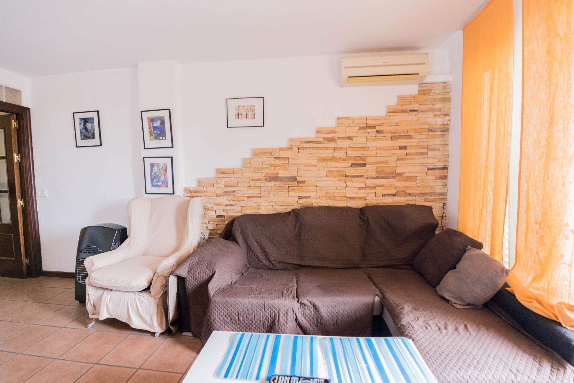 EXCLUSIVA: ESPECTACULAR PISO EN LAS LAGUNAS, CON GARAJE,TRASTERO Y PISCINA