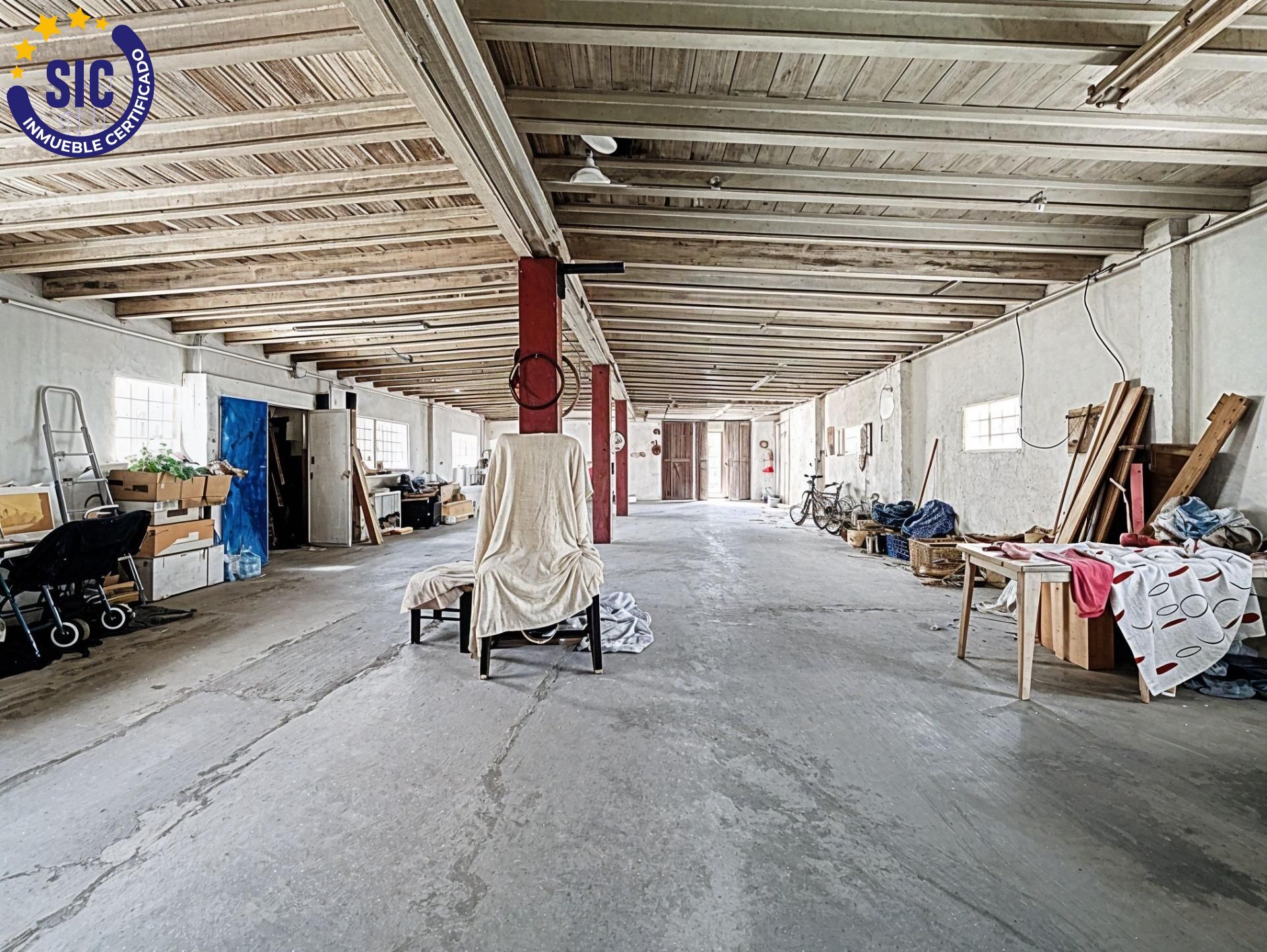 Vivienda con alma de granja y alma de proyecto