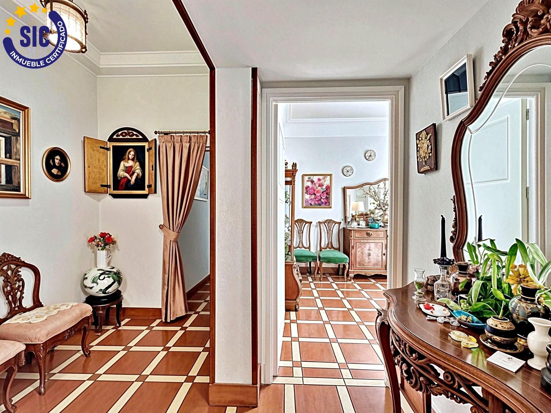 IMPRESIONANTE VIVIENDA EN XÀTIVA: 214 m² de Luz, Carácter y Vistas Panorámicas Únicas.