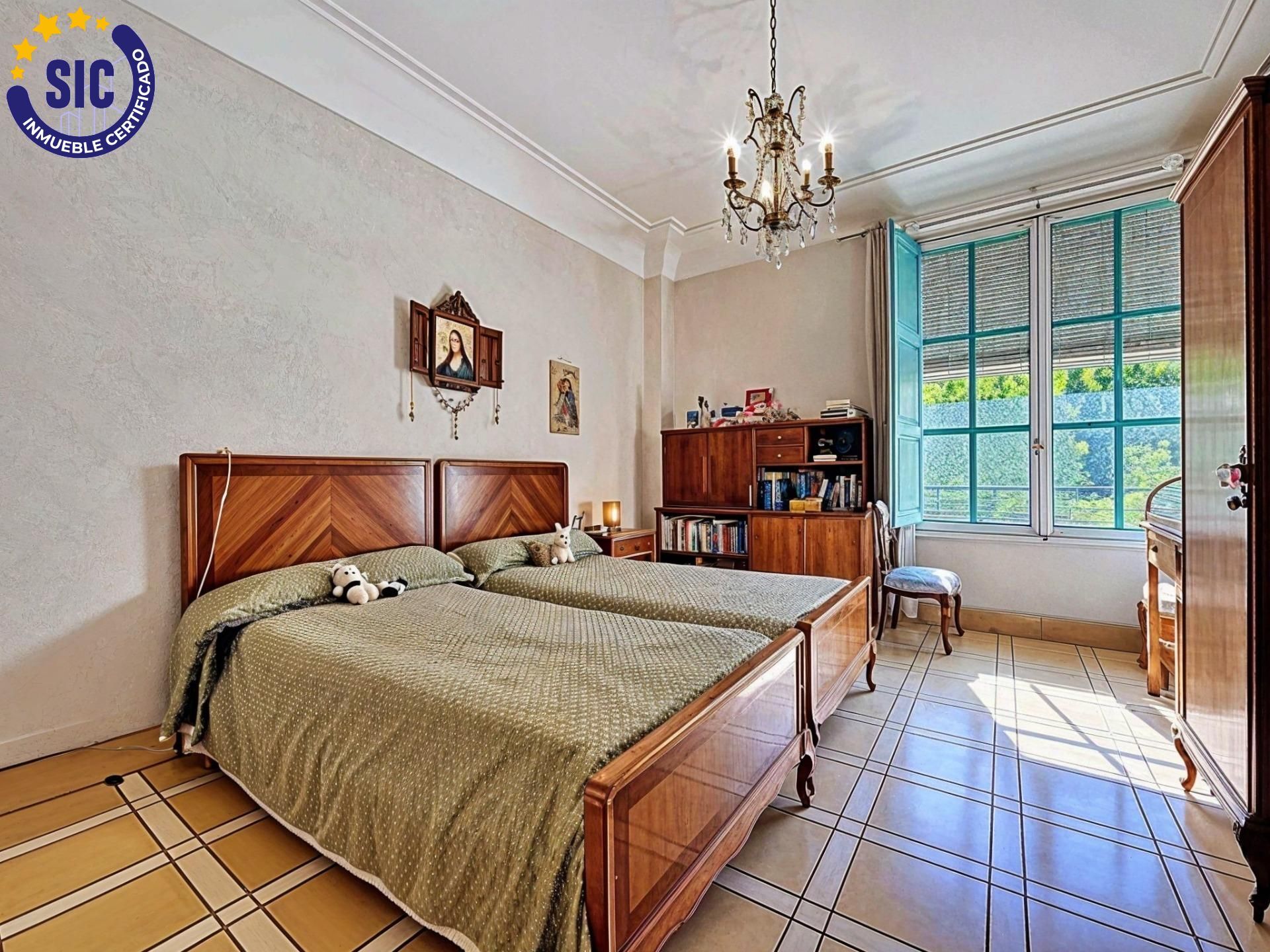 IMPRESIONANTE VIVIENDA EN XÀTIVA: 214 m² de Luz, Carácter y Vistas Panorámicas Únicas.