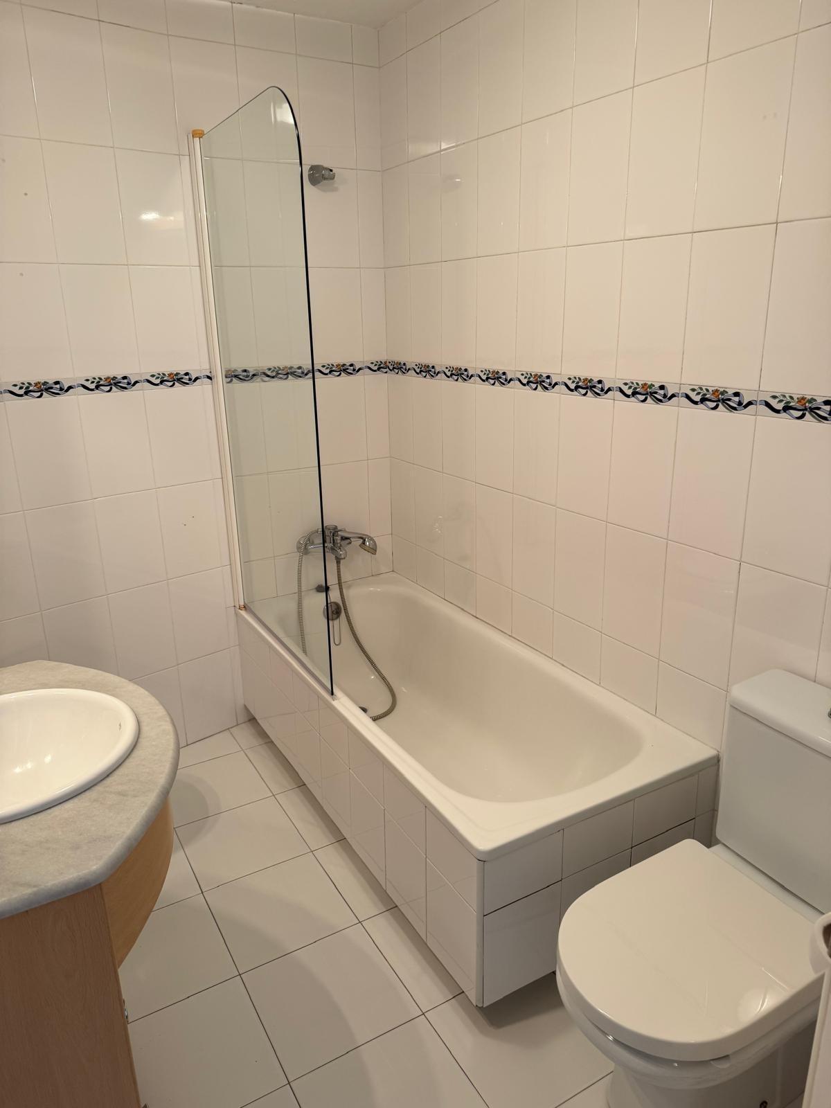 Pisos-Alquiler-Torrelavega-2036259-Foto-12