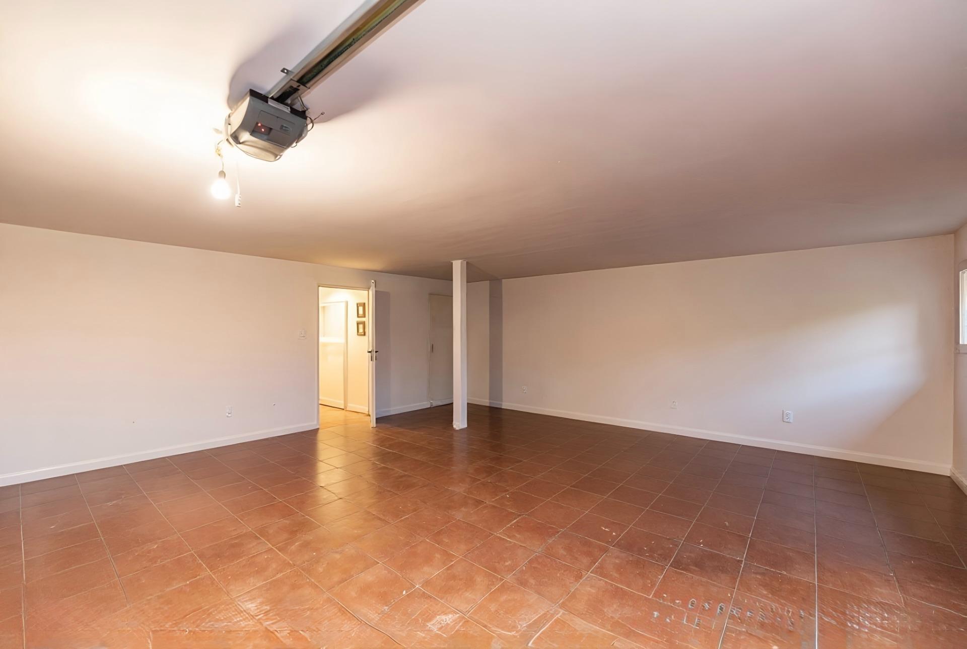 EXCLUSIVA VILLA EN LA BERZOSA