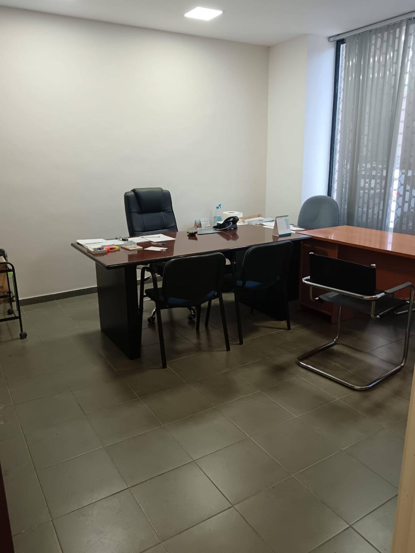 Local 130 m² en Los Rectores con posibilidad de reconvertir en vivienda