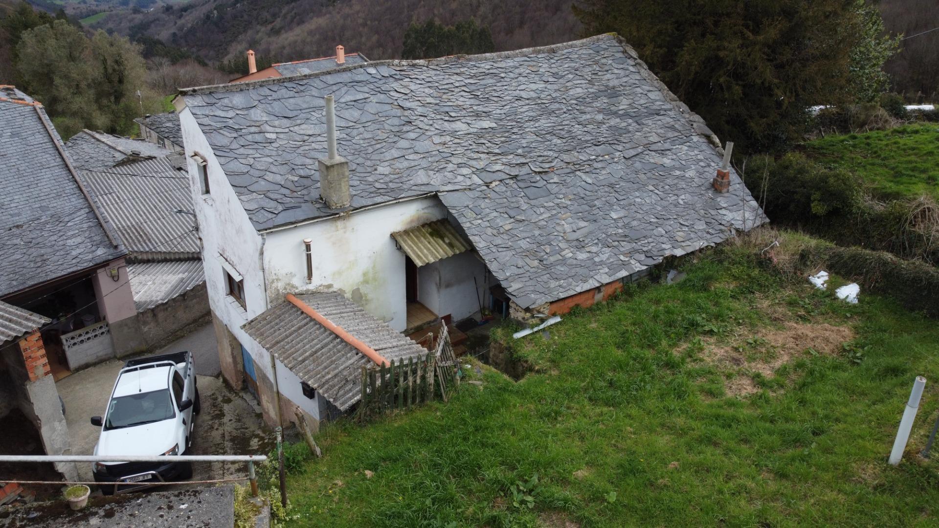 VISTAS INCREIBLES A UN PASO DE TODOS LOS SERVICIOS EN EL OCCIDENTE ASTURIANO