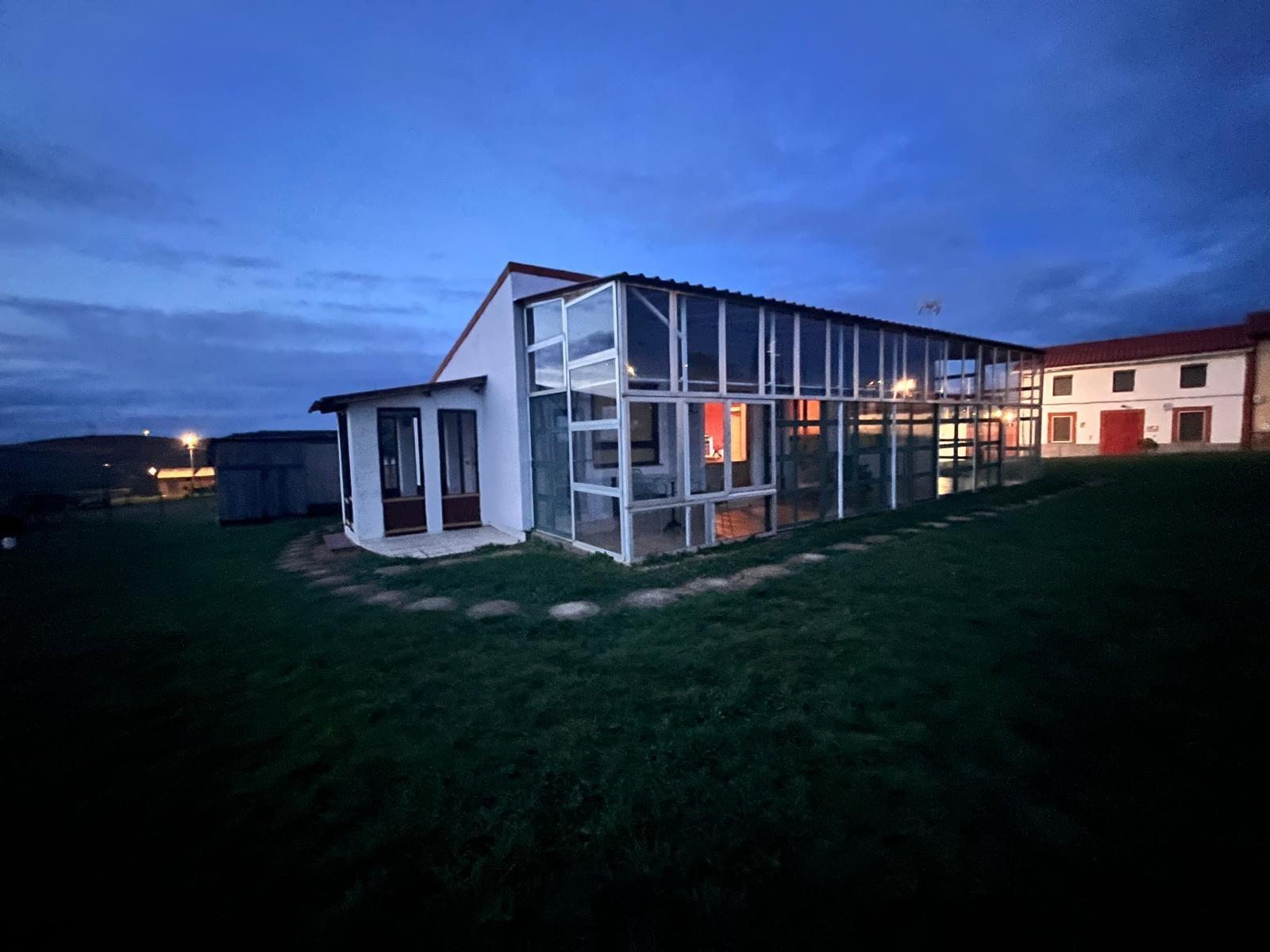 Remanso de paz en Valencia de Don Juan, con jardín y casa de invitados