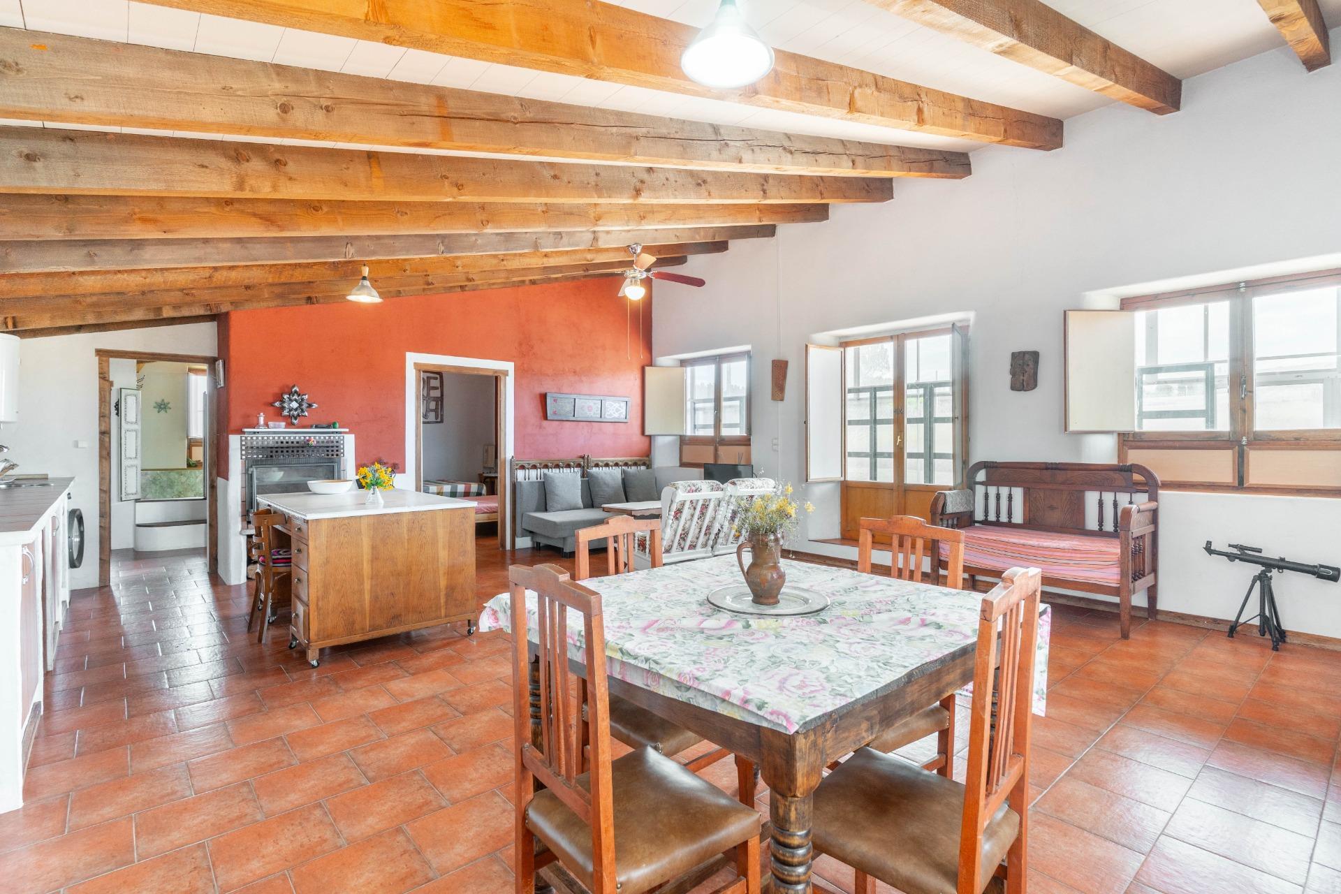 Remanso de paz en Valencia de Don Juan, con jardín y casa de invitados