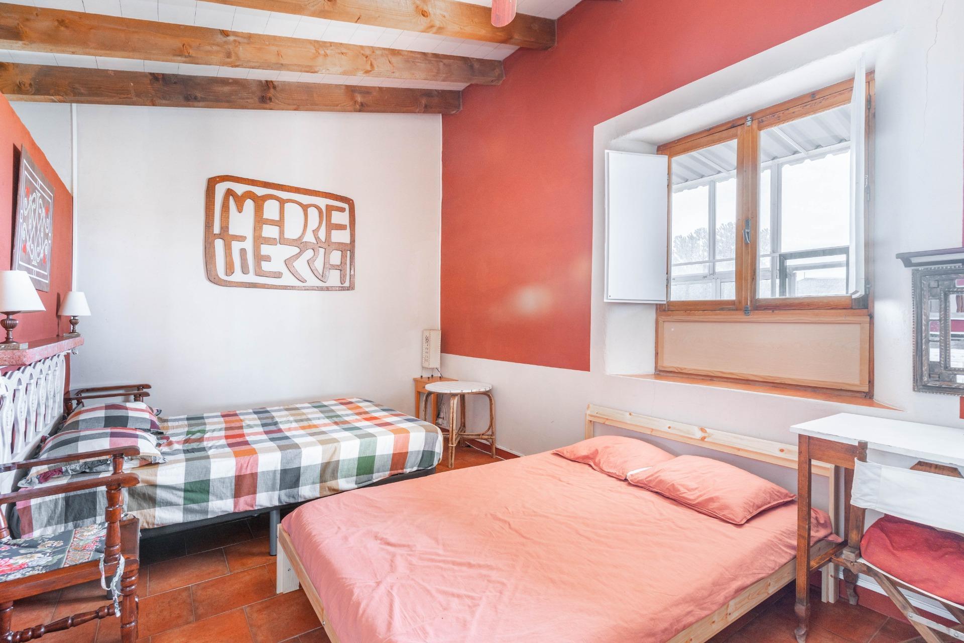 Remanso de paz en Valencia de Don Juan, con jardín y casa de invitados