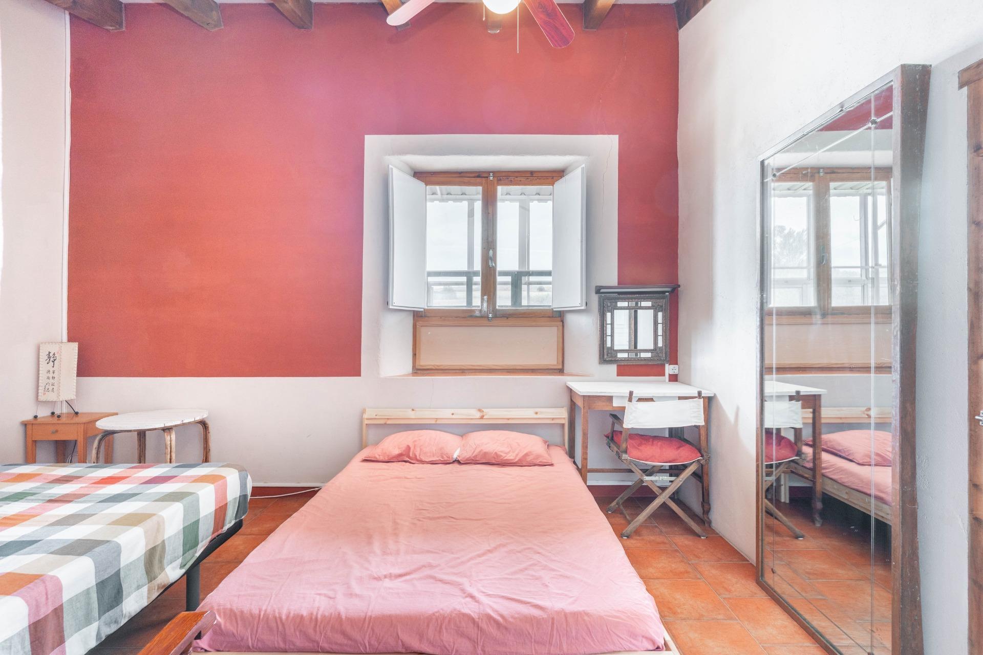 Remanso de paz en Valencia de Don Juan, con jardín y casa de invitados