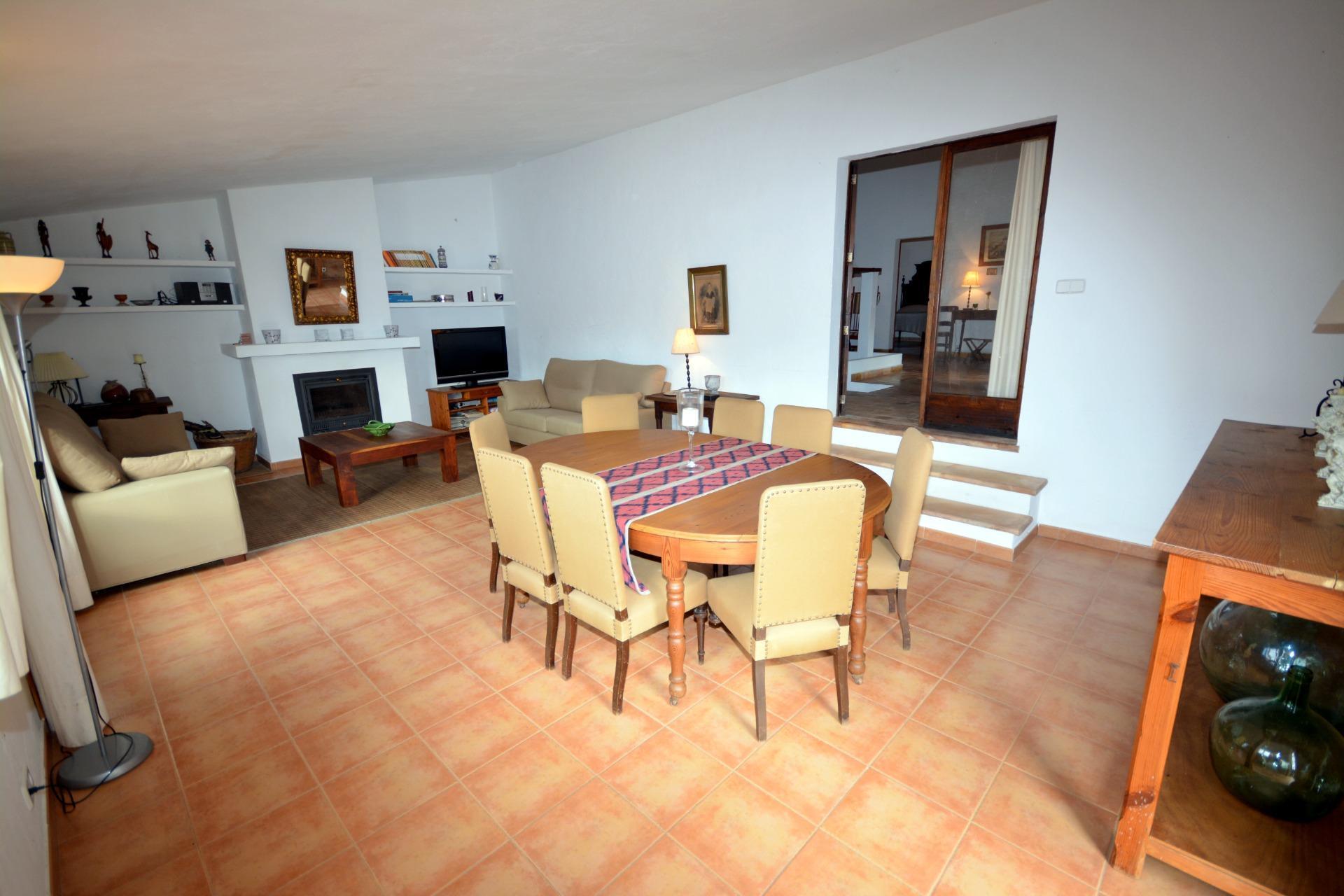 ENCANTADORA FINCA RÚSTICA EN CASA BLANCA