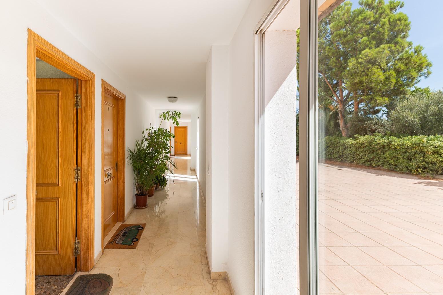 A 6 km de la playa ,4 habitaciones, 2 baños