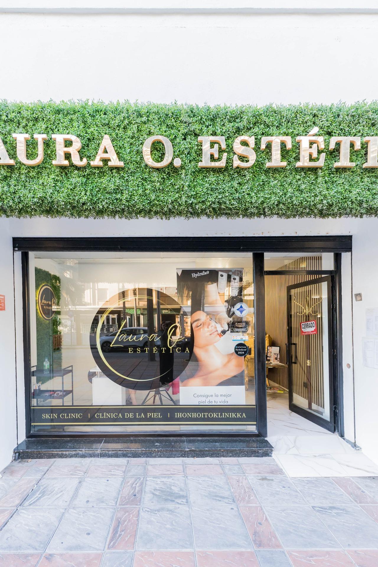 ¡Oportunidad única de traspaso en una de las mejores zonas de Fuengirola!