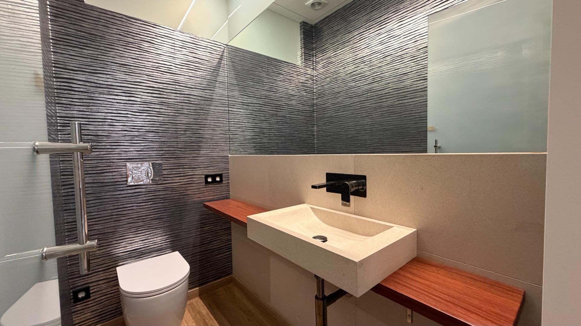 Lujo, Diseño y Confort en el Corazón de Silla