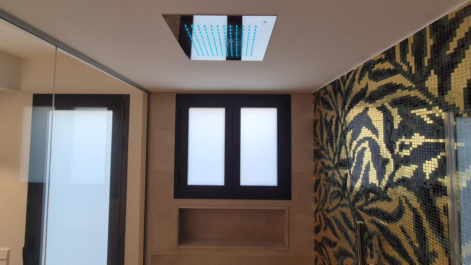 Lujo, Diseño y Confort en el Corazón de Silla