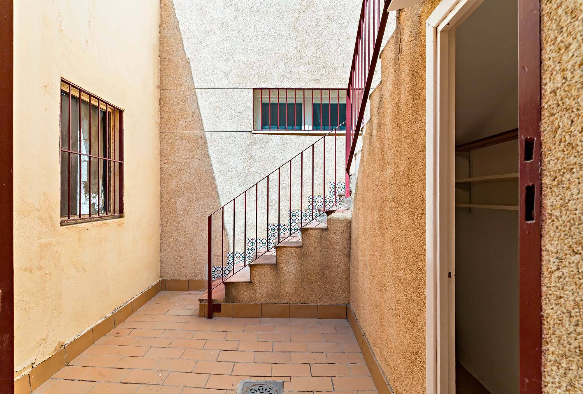 Vivienda Unifamiliar sobre local