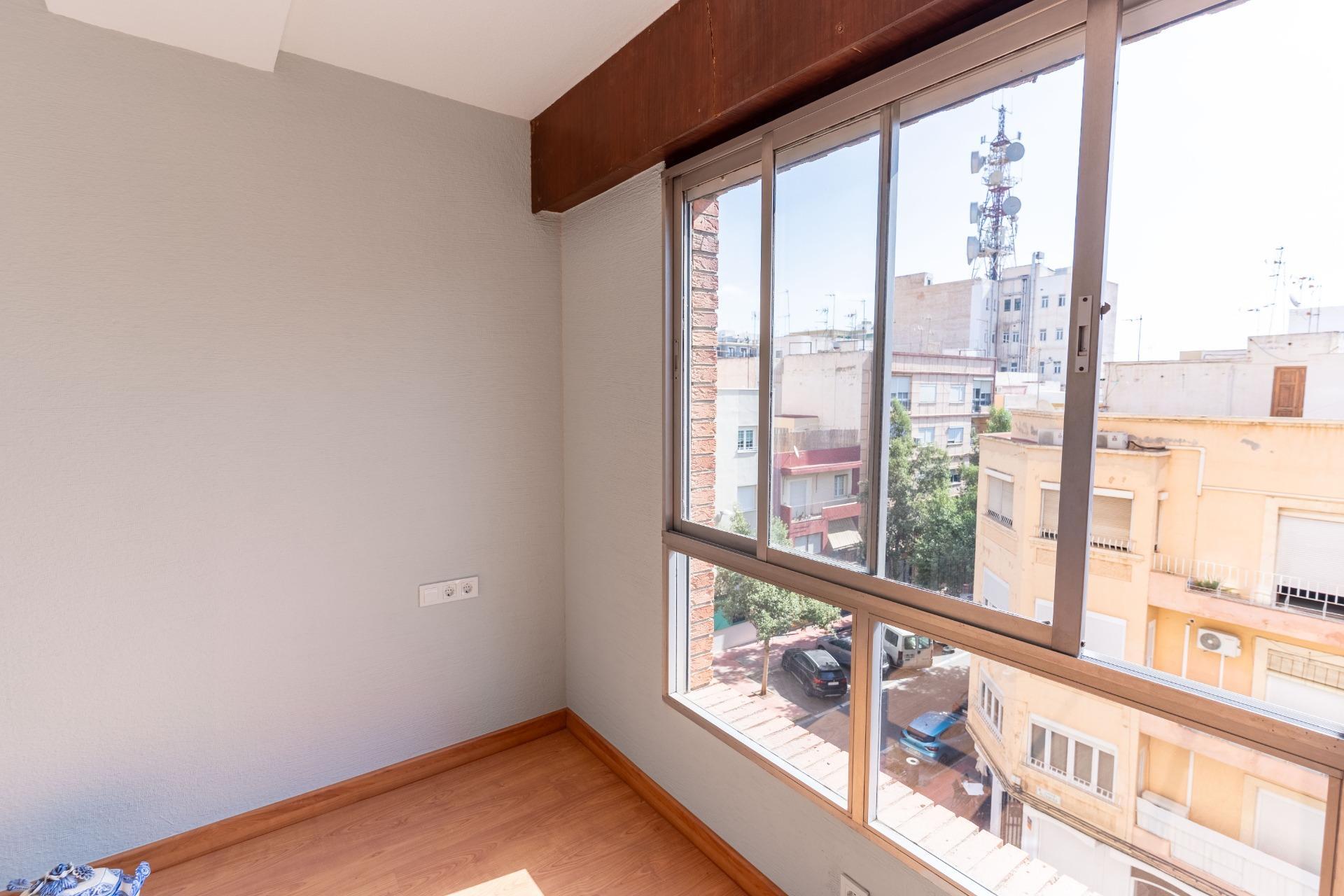 Vivienda de Primera en el Corazón de Almería