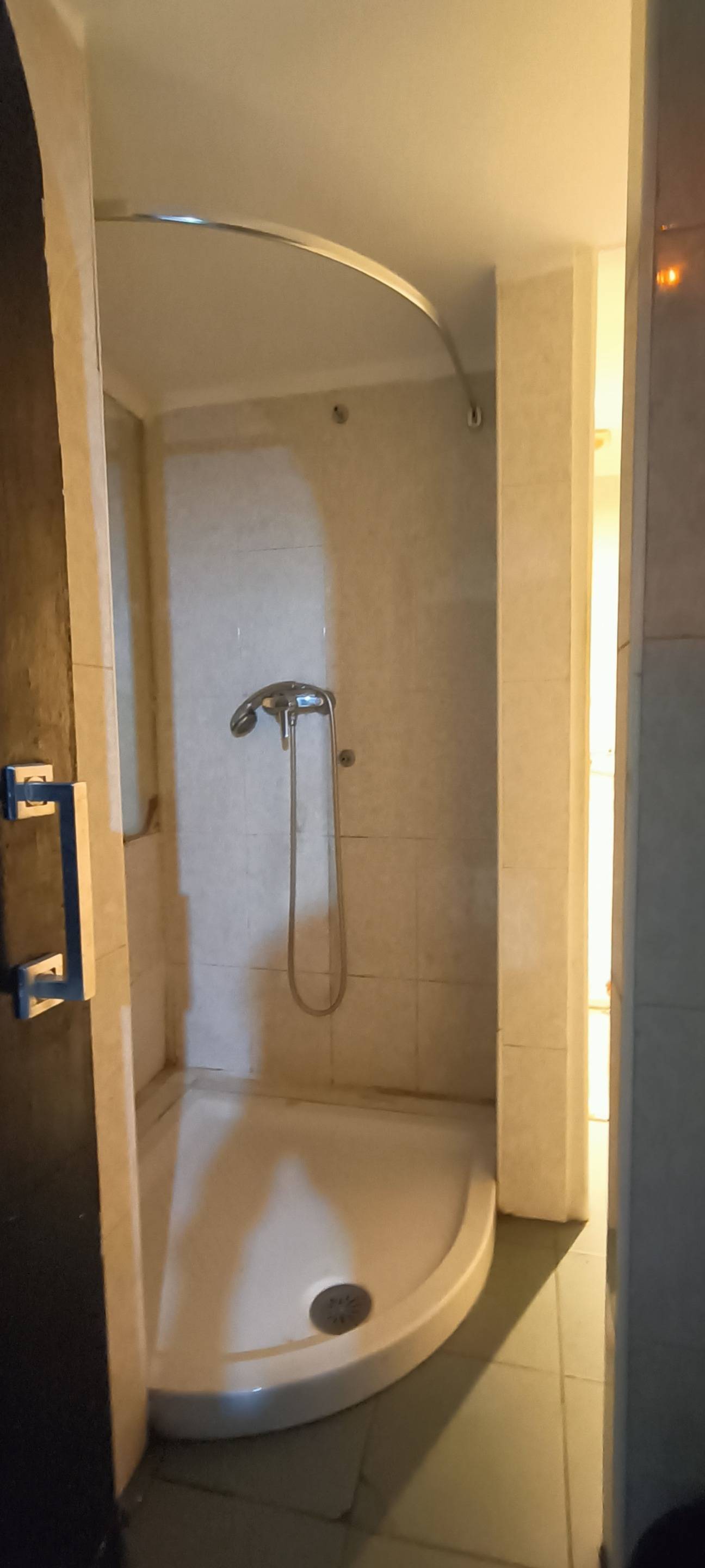 Local en el centro de Santa Cruz