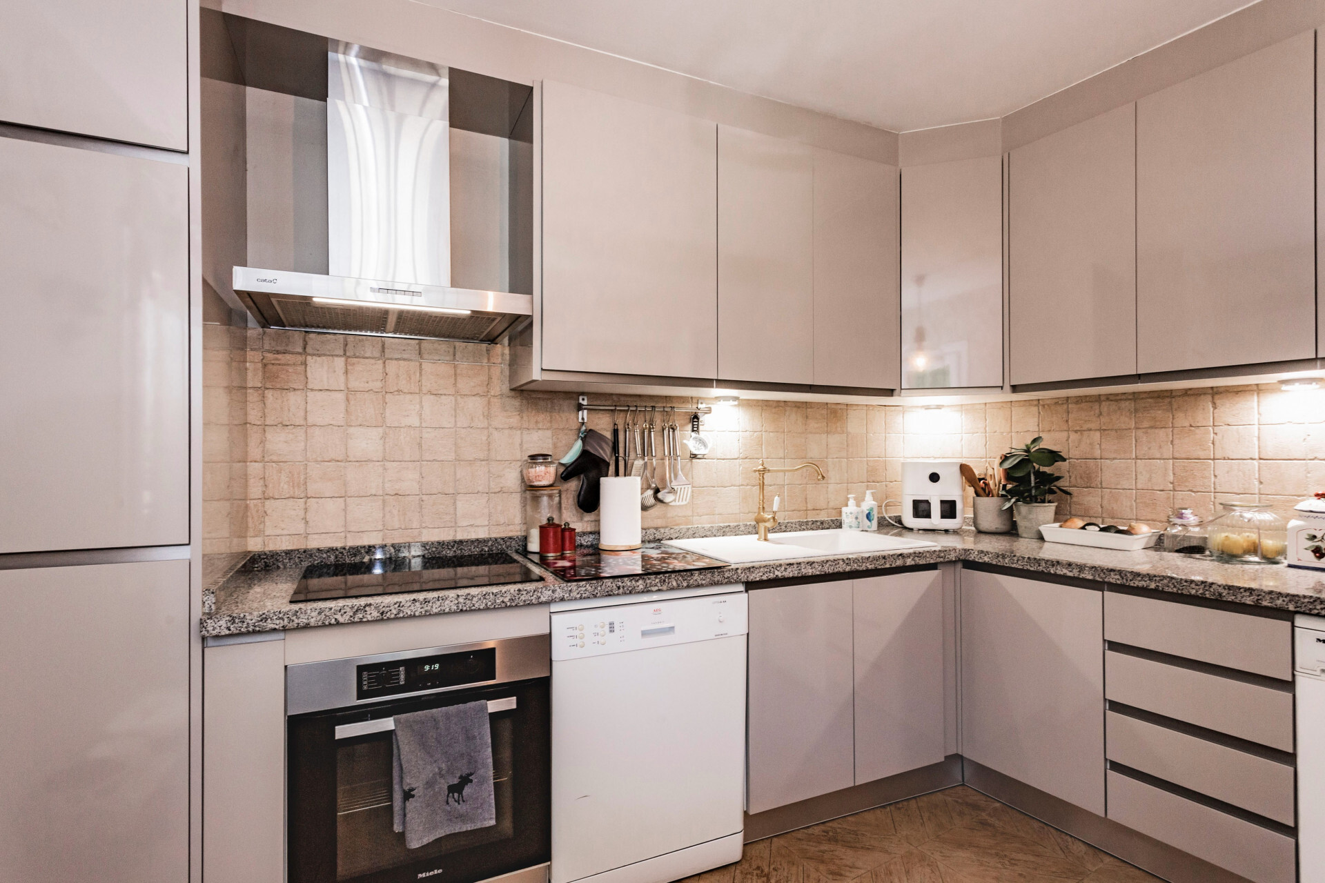 ¡Novedad en el mercado! Exclusiva vivienda pareada en Montepiedra, Nagüeles ? Marbella