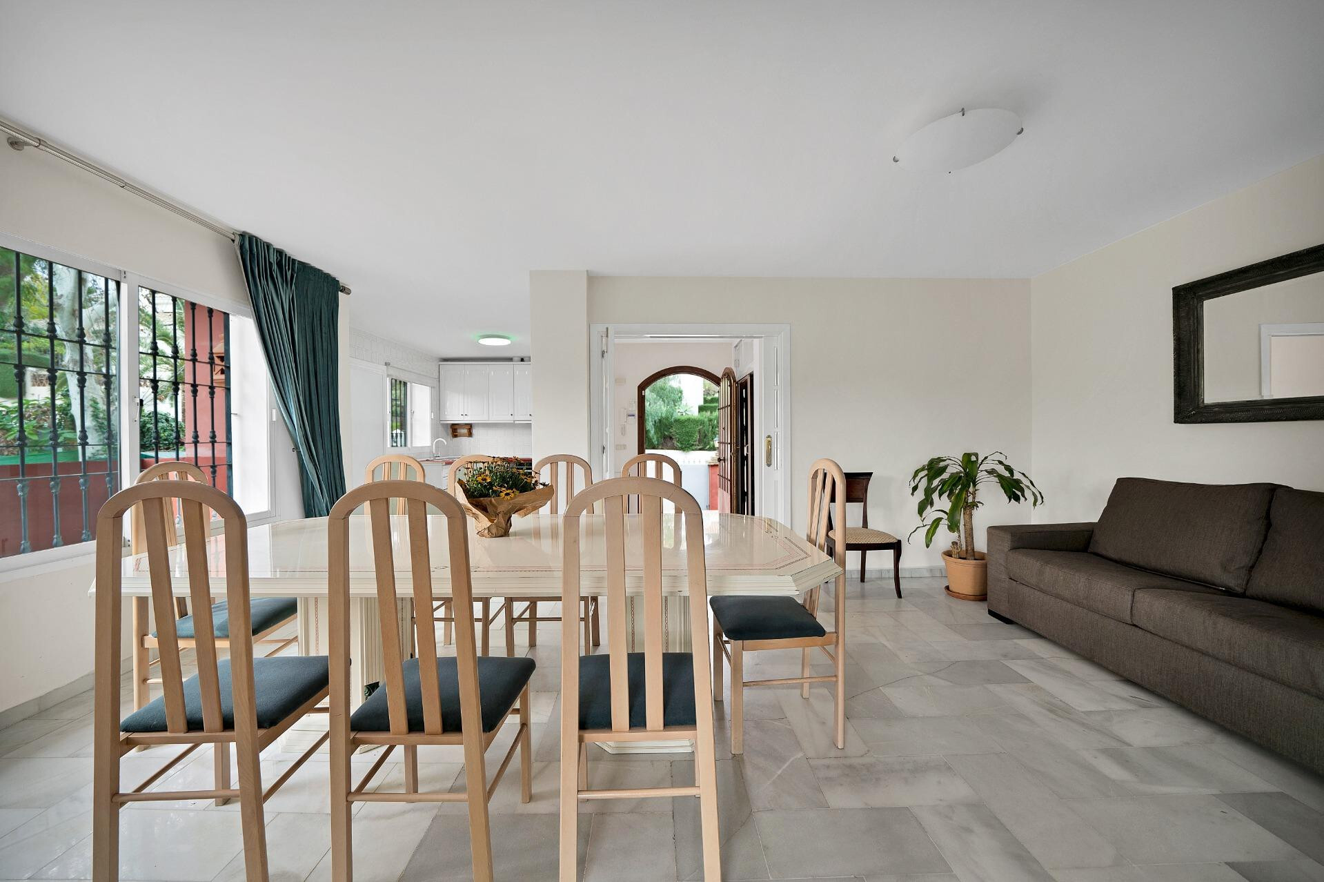 Villa Independiente en Elviria