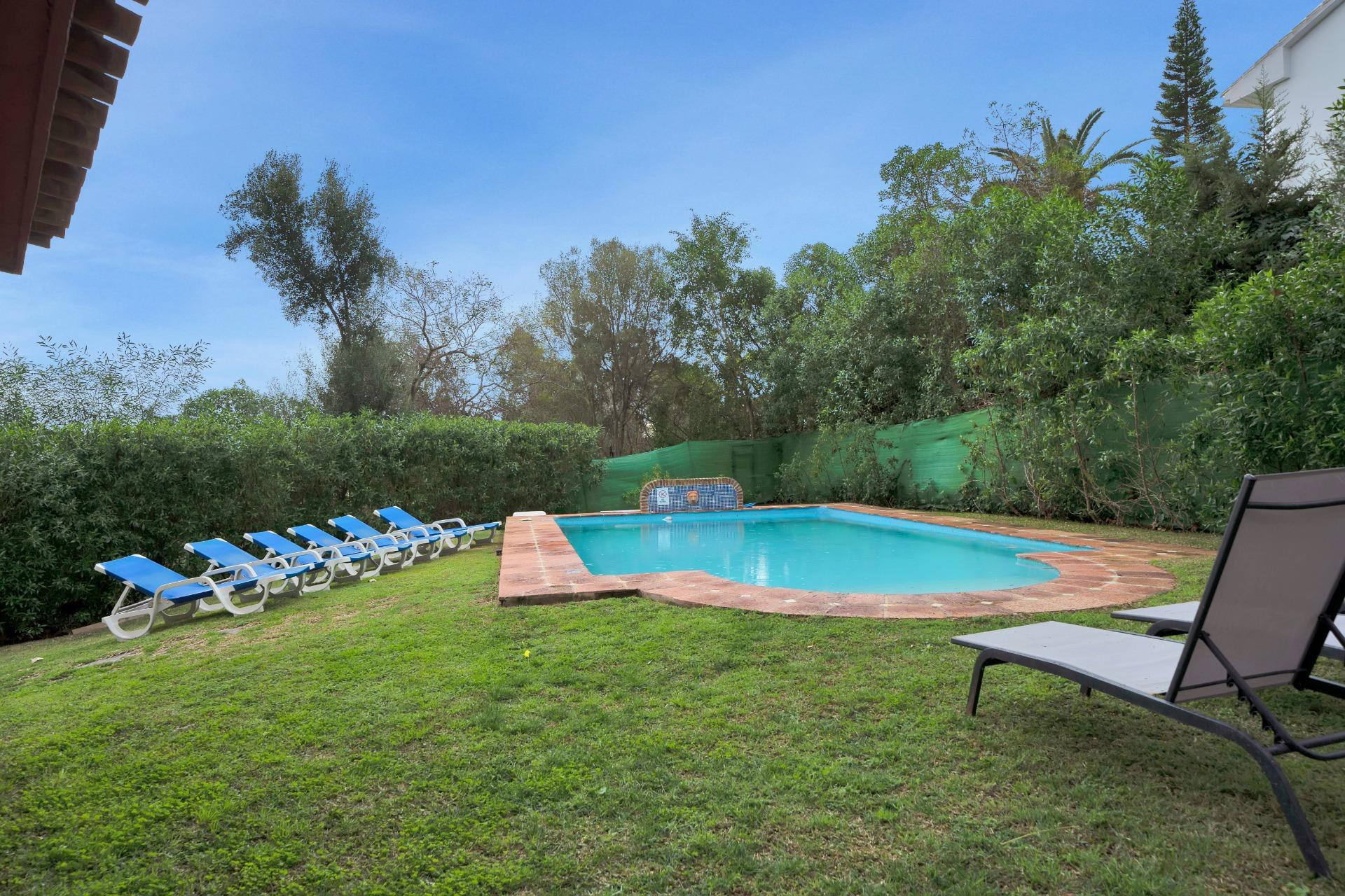 Villa Independiente en Elviria