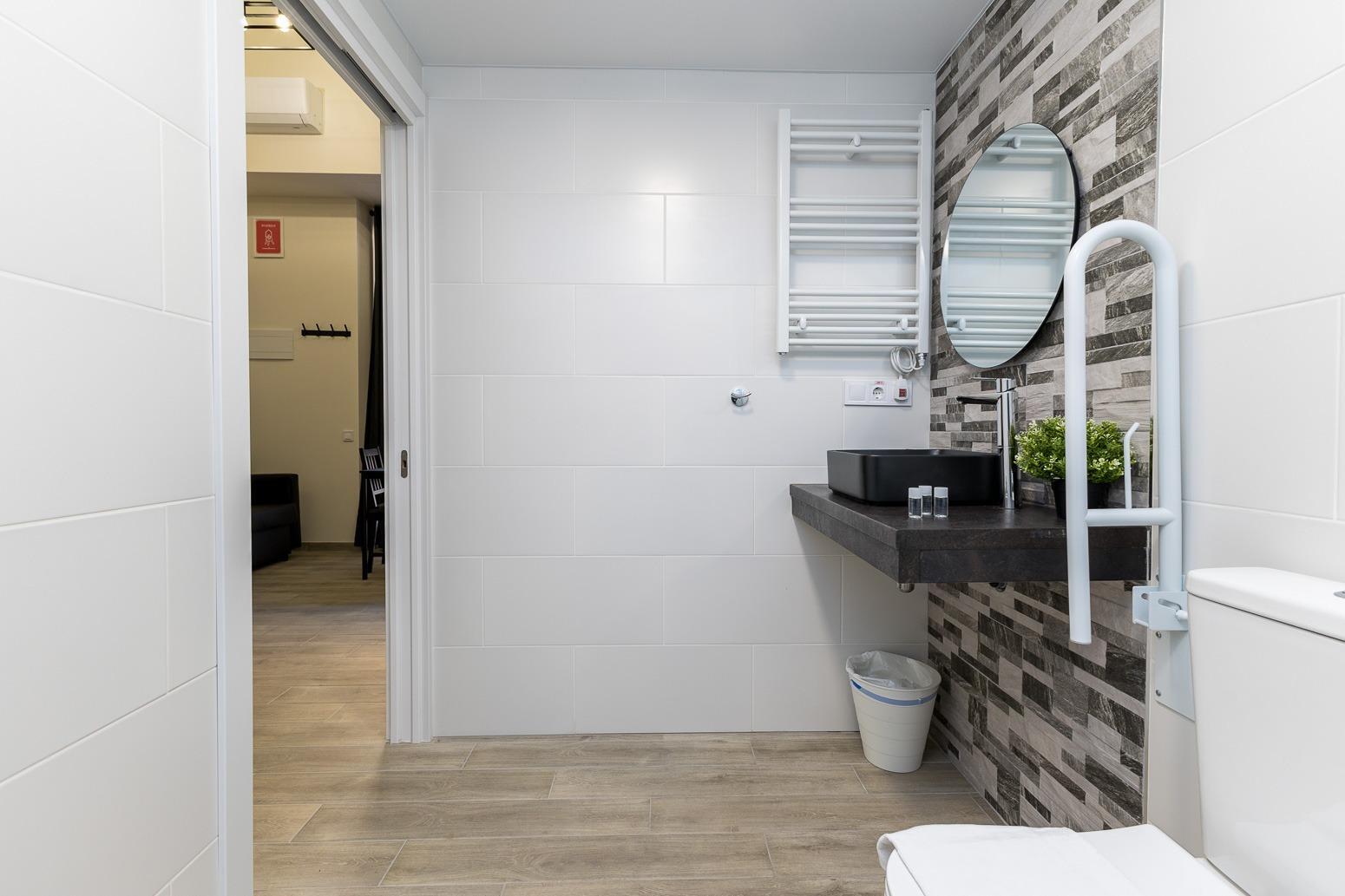 ESTUDIO REFORMADO CON ALTA RENTABILIDAD EN MARXALENES