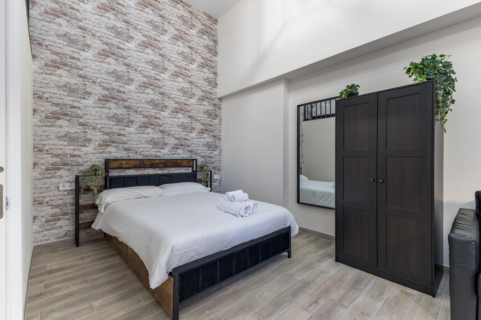 ESTUDIO REFORMADO CON ALTA RENTABILIDAD EN MARXALENES