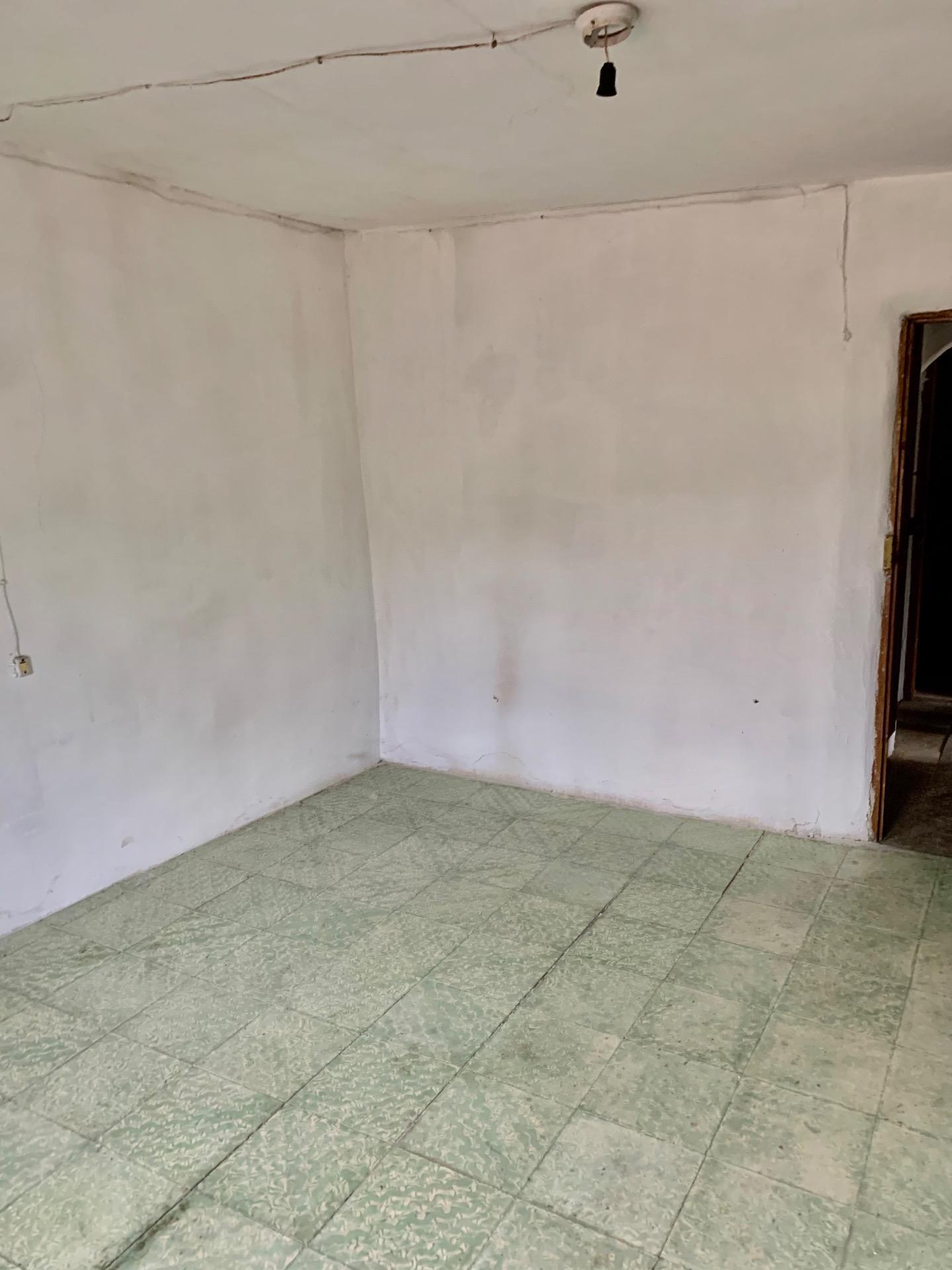 TRADICIONAL CASA A REHABILITAR DE 8 HABITACIONES EN VALLE DE LAS NAVAS + terreno 1116mtrs. urbano