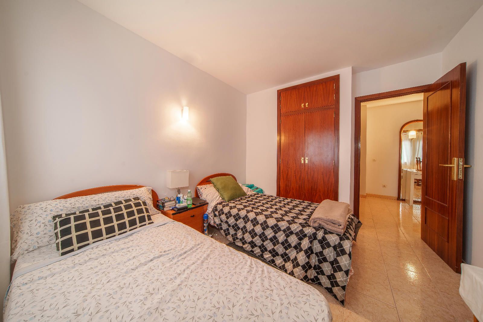 Apartamento de 114 m2 en Puerto Alcudia con 2 terrazas, cerca de la playa