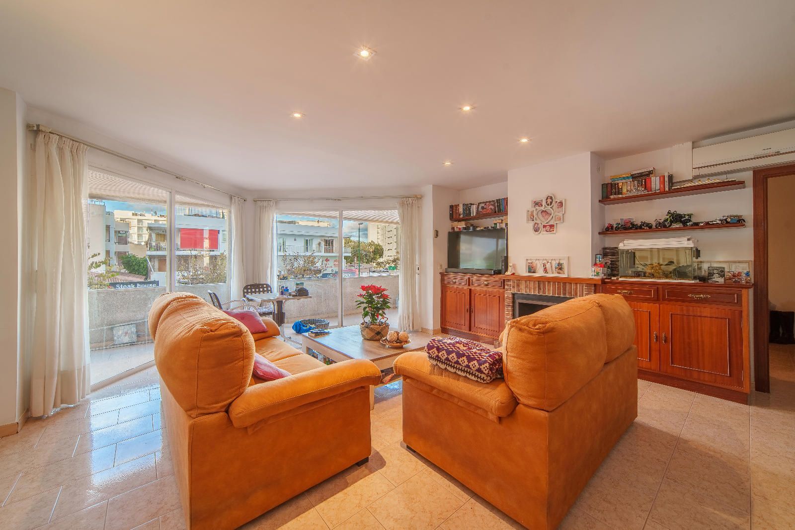 Apartamento de 114 m2 en Puerto Alcudia con 2 terrazas, cerca de la playa