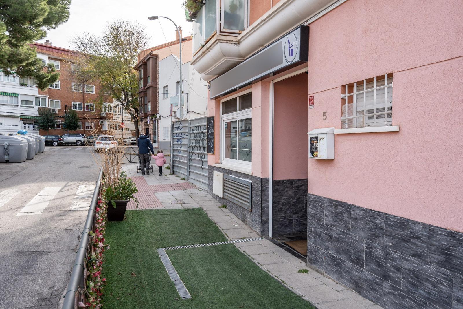 ^**^BAR RESTAURANTE CON AMPLIAS TERRAZAS Y AMPLIA ZONA PRIVADA EN MEJORADA DEL CAMPO^**^ Magnífica o