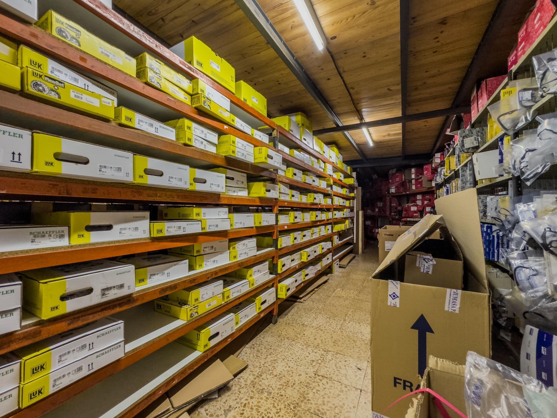 LOCAL COMERCIAL EN LA C/CAPITAN PALACIOS