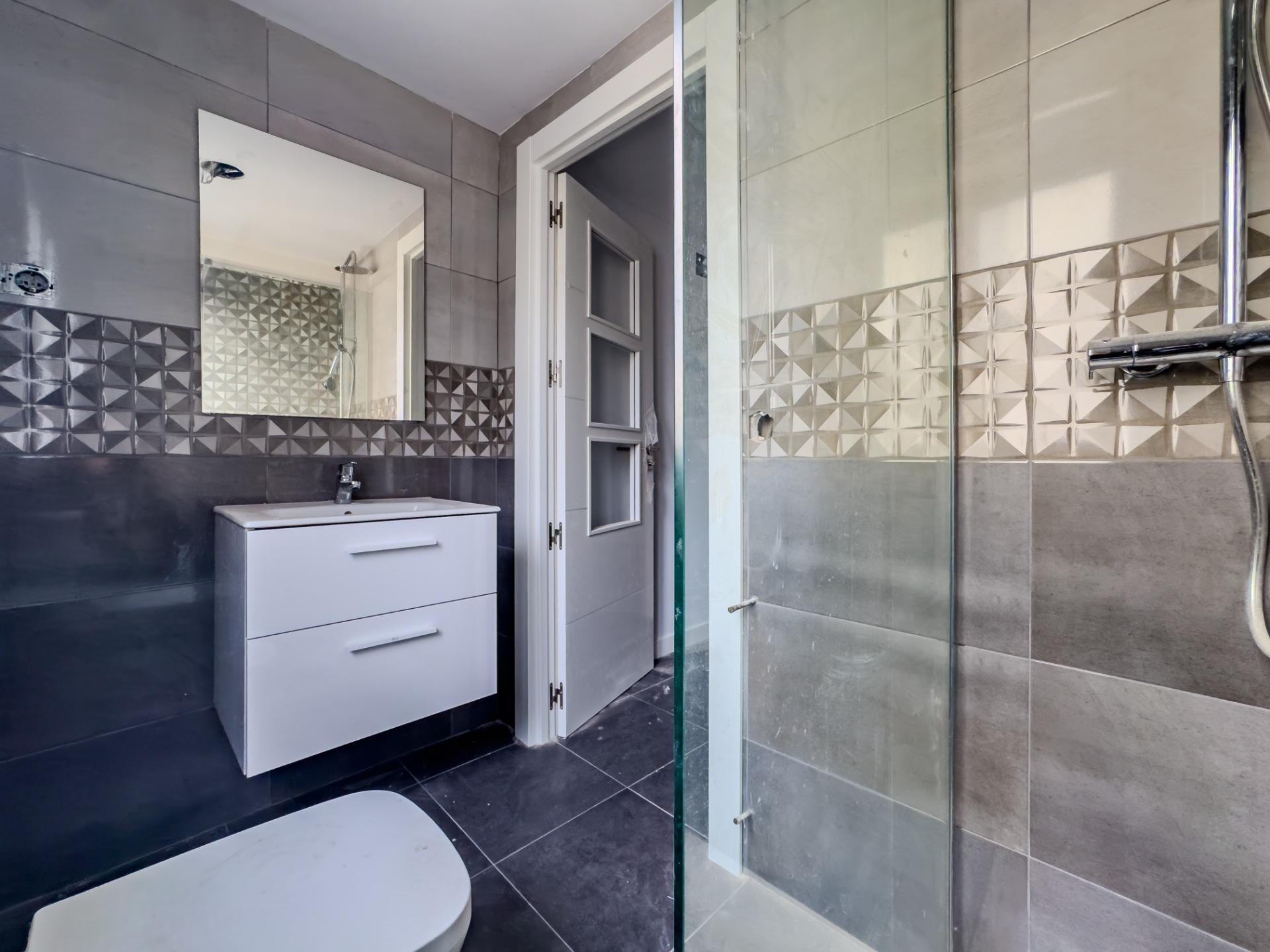 Piso reformado y luminoso en pleno centro de Santander