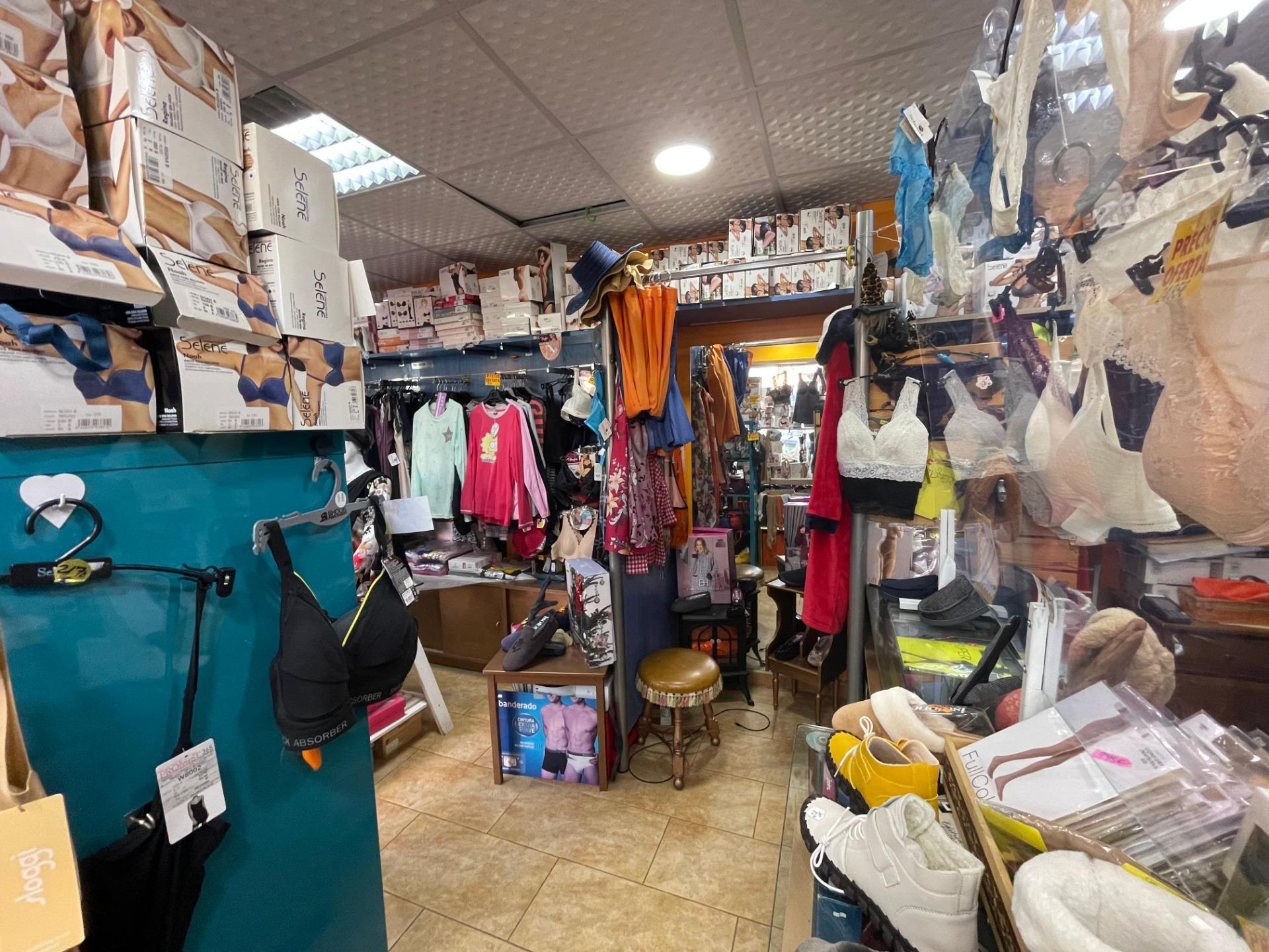 ^**^EXCELENTE OPORTUNIDAD, LOCAL COMERCIAL EN MORALZARZAL^**^ Oportunidad única de adquirir un local