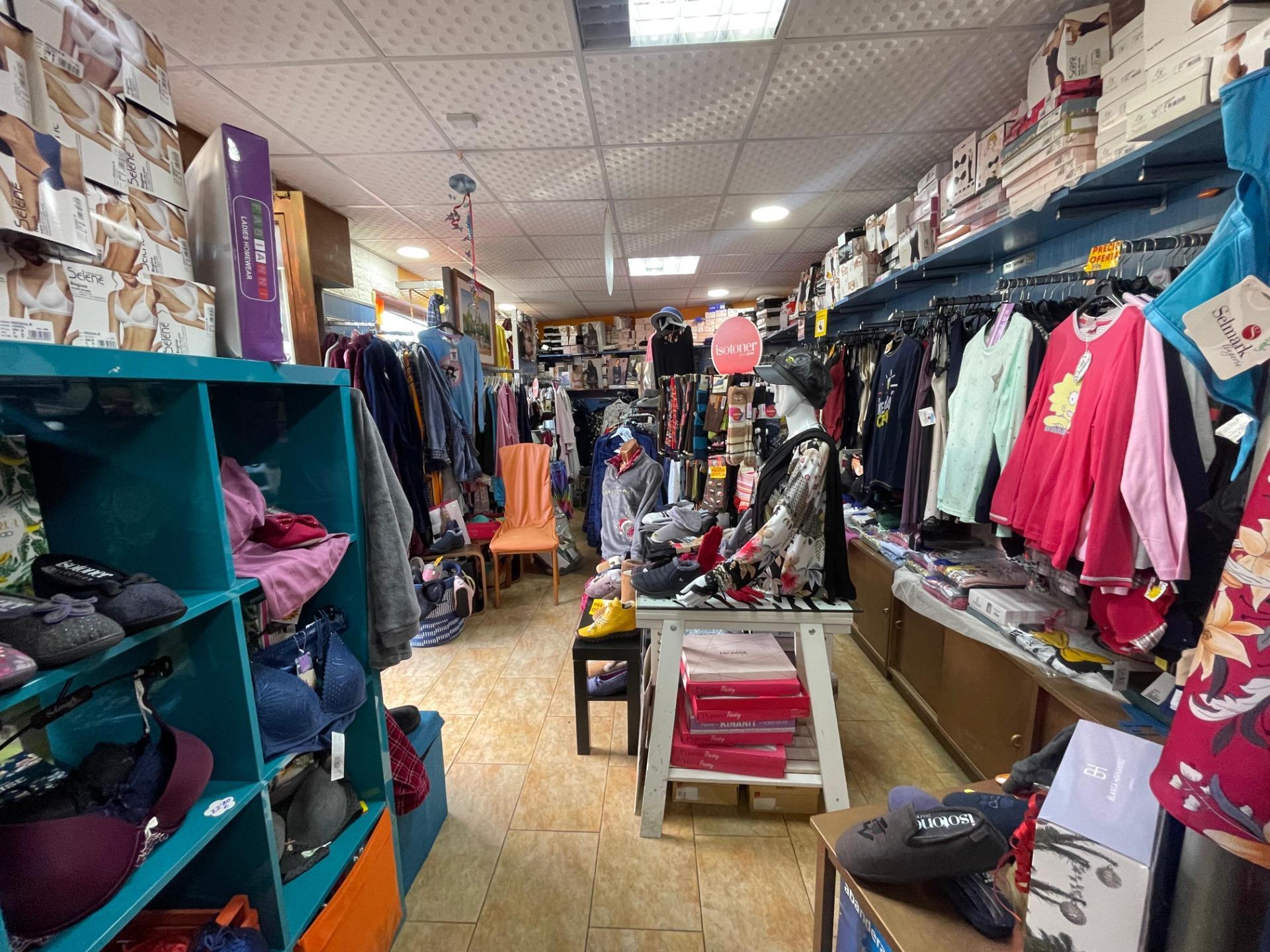 ^**^EXCELENTE OPORTUNIDAD, LOCAL COMERCIAL EN MORALZARZAL^**^ Oportunidad única de adquirir un local