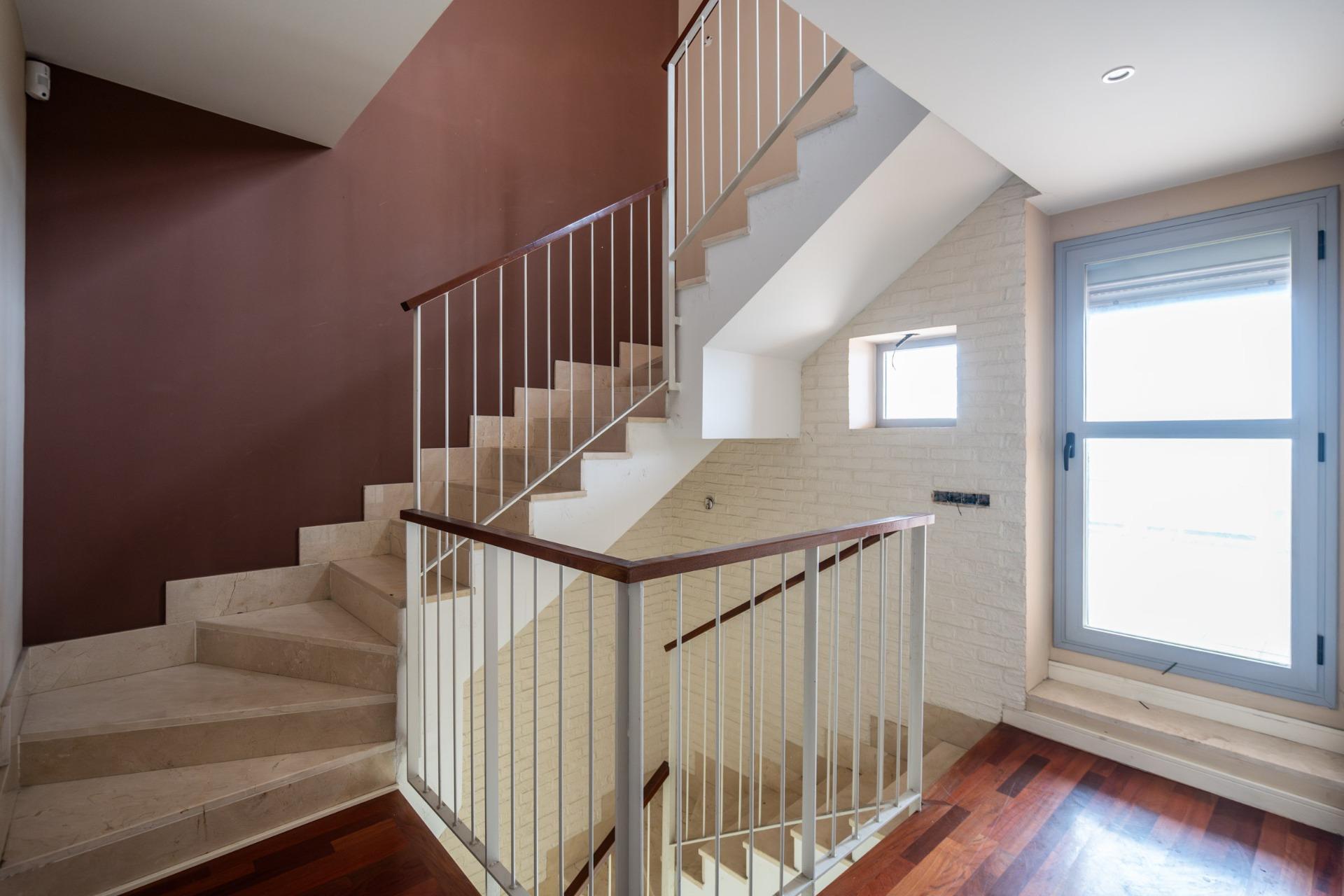 ^**^ESPECTACULAR ADOSADO EN TORRELODONES CON VISTAS PANORÁMICAS AL SKYLINE DE MADRID^^**^ Este preci