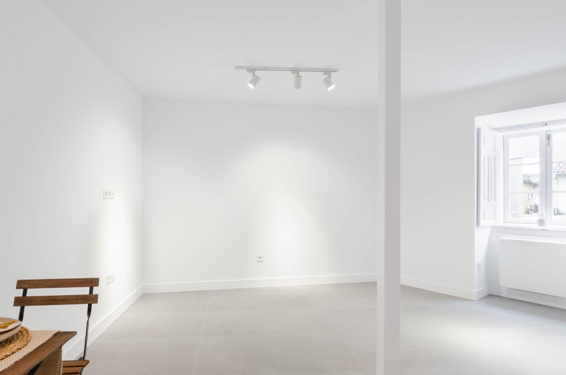 Casa rehabilitada integralmente en 2025 ? Paseo de San Juan de Nieva (Avilés) 114 m²  + Bajo cubierta espectacular | Trastero anejo