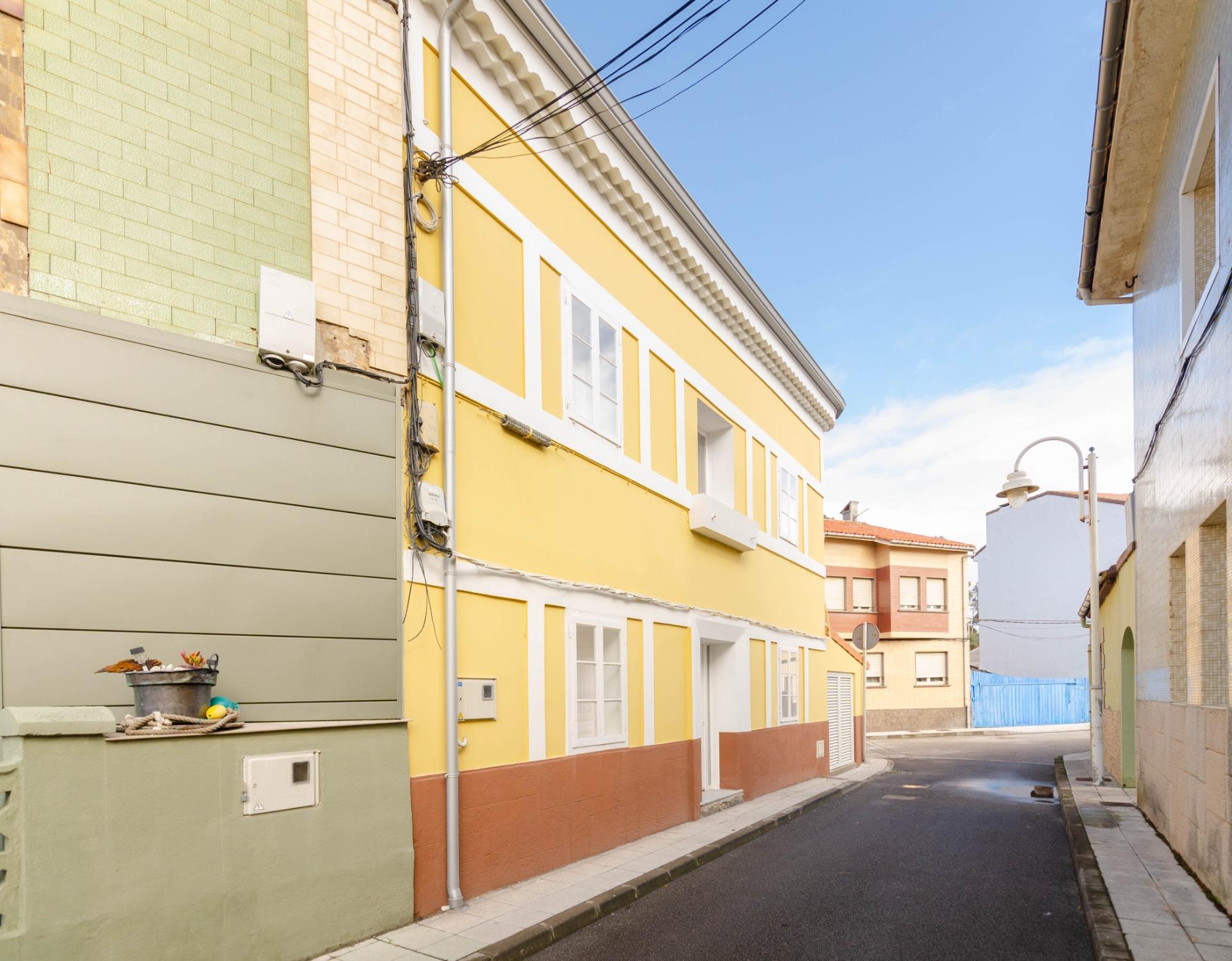 Casa rehabilitada integralmente en 2025 ? Paseo de San Juan de Nieva (Avilés) 114 m²  + Bajo cubierta espectacular | Trastero anejo