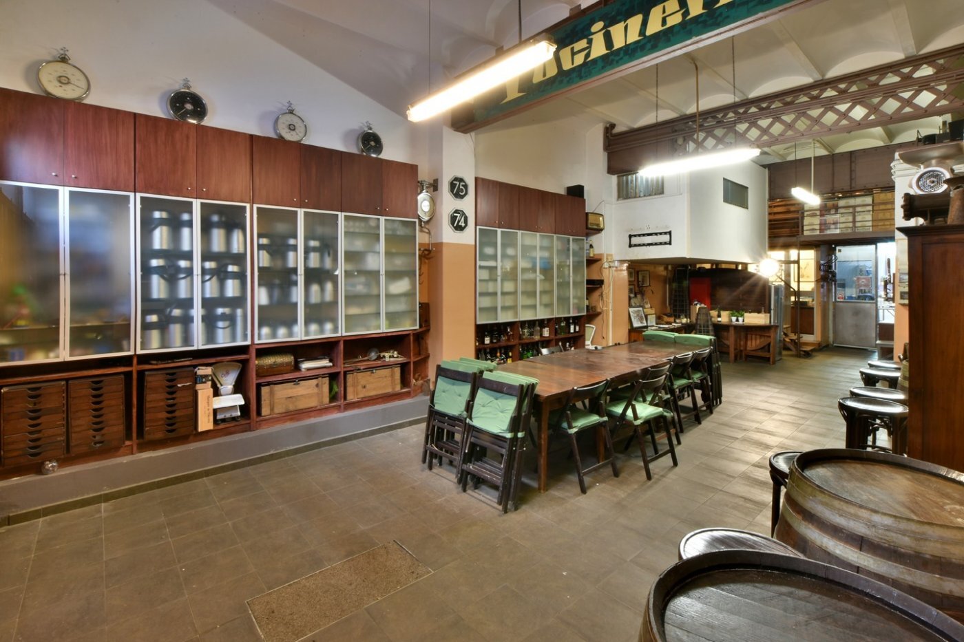 Se ALQUILA Local Comercial junto a Mercado Collblanc