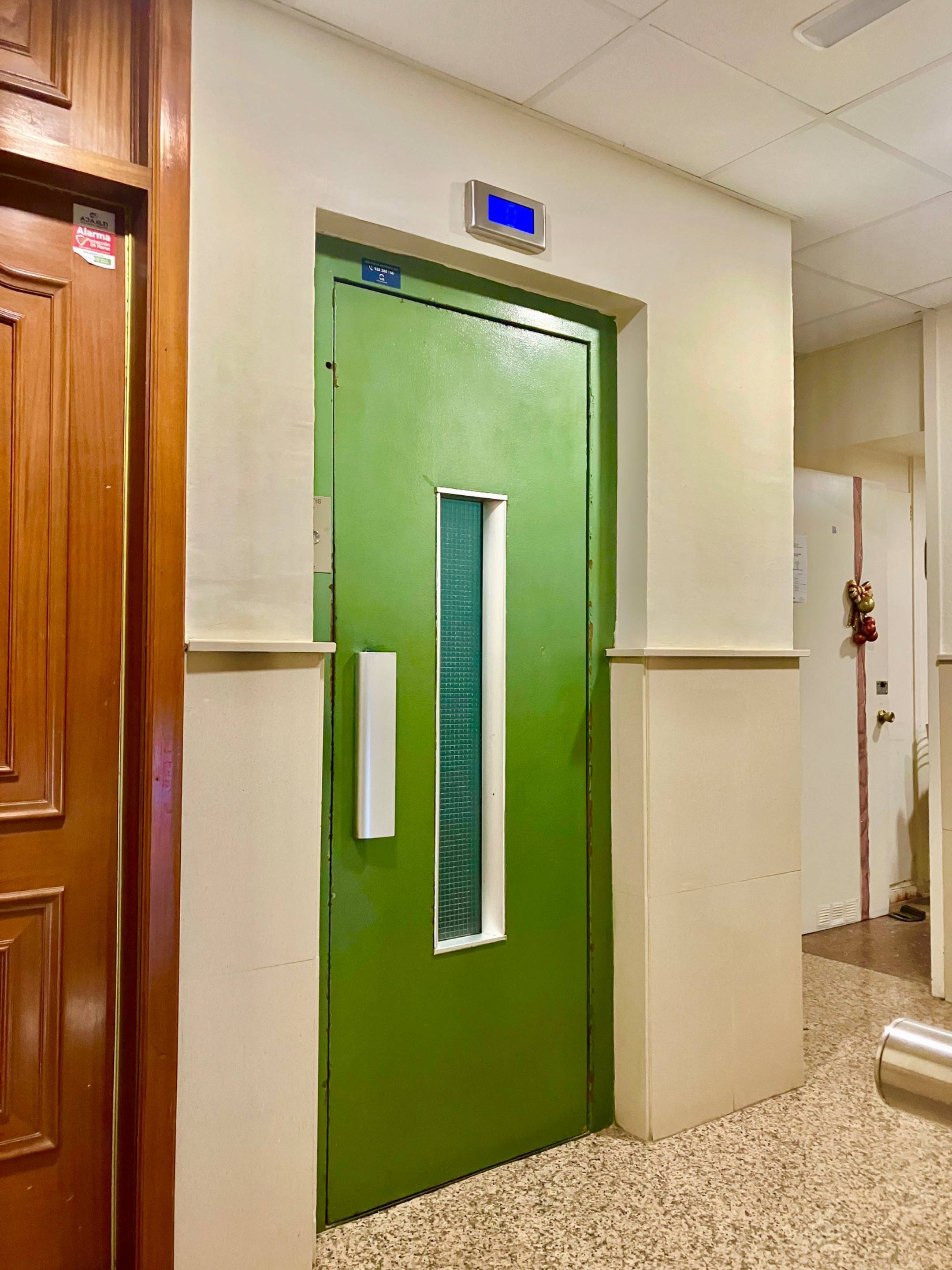 OPORTUNIDAD INVERSORES, APARTAMENTO EN PRIMERA LÍNEA DE LAS CANTERAS!!!