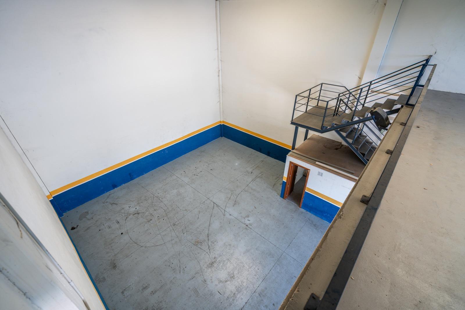 Naves-Venta-Meco-1718176-Foto-19