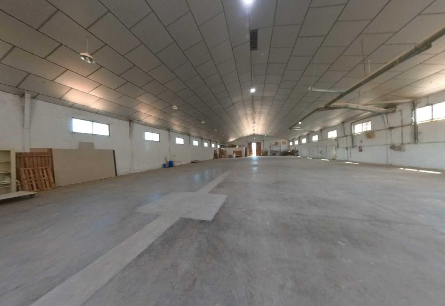 Nave industrial en poligono Pla de les Foques, 11